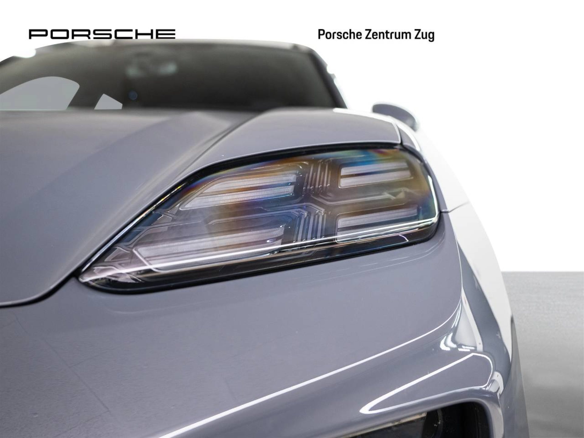 PORSCHE Macan 4S-image-10