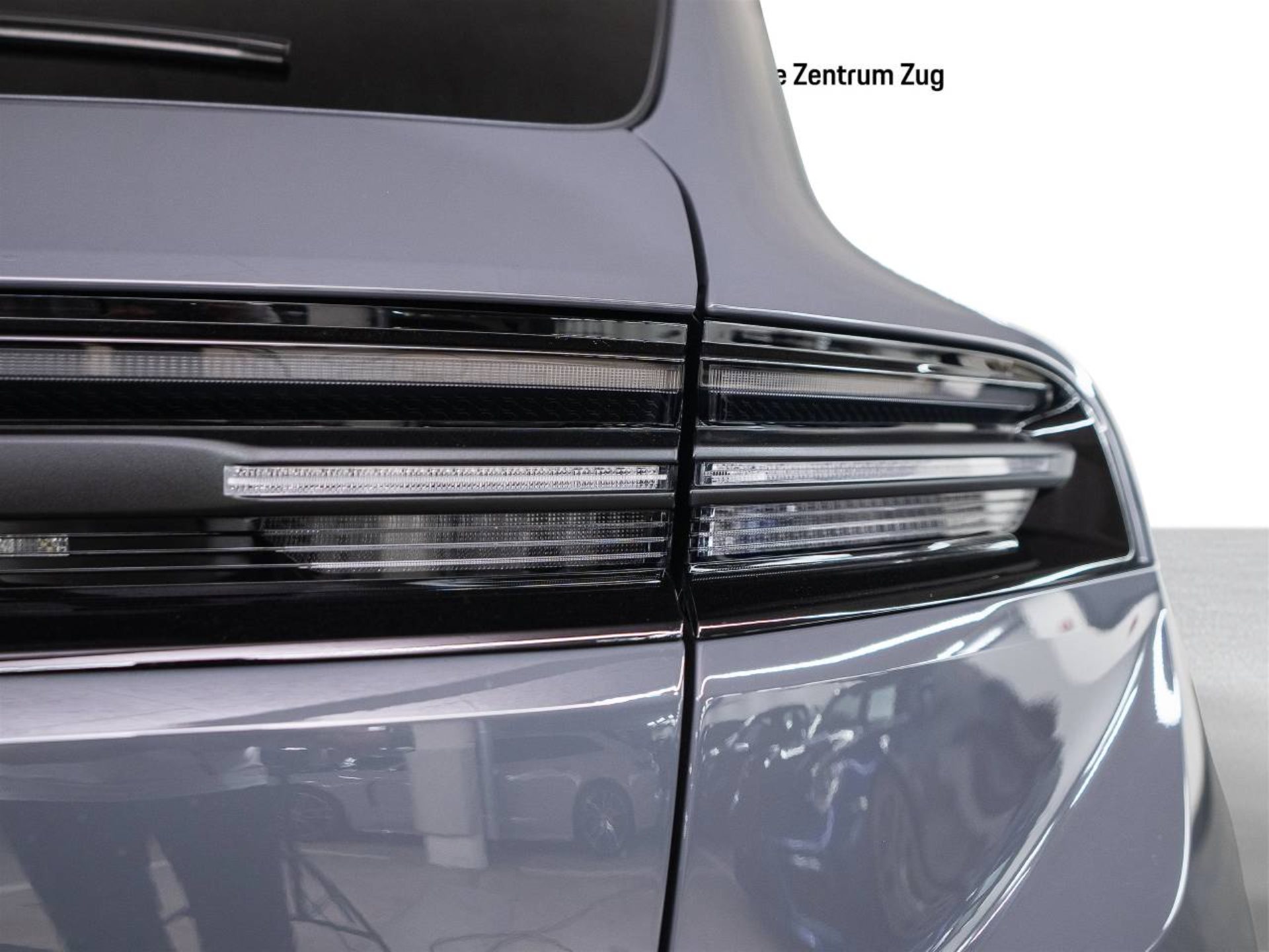 PORSCHE Macan 4S-image-11