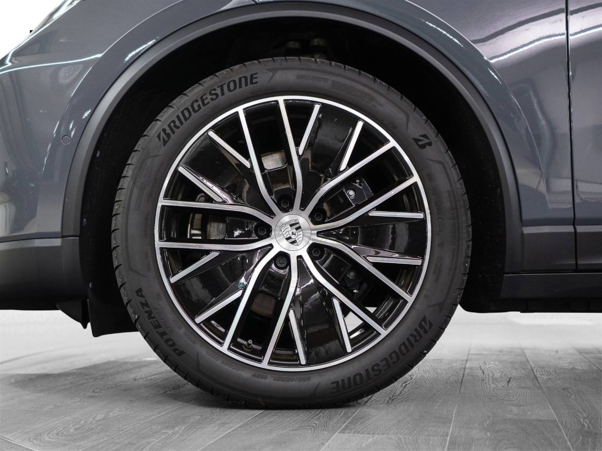 PORSCHE Macan 4S-image-9