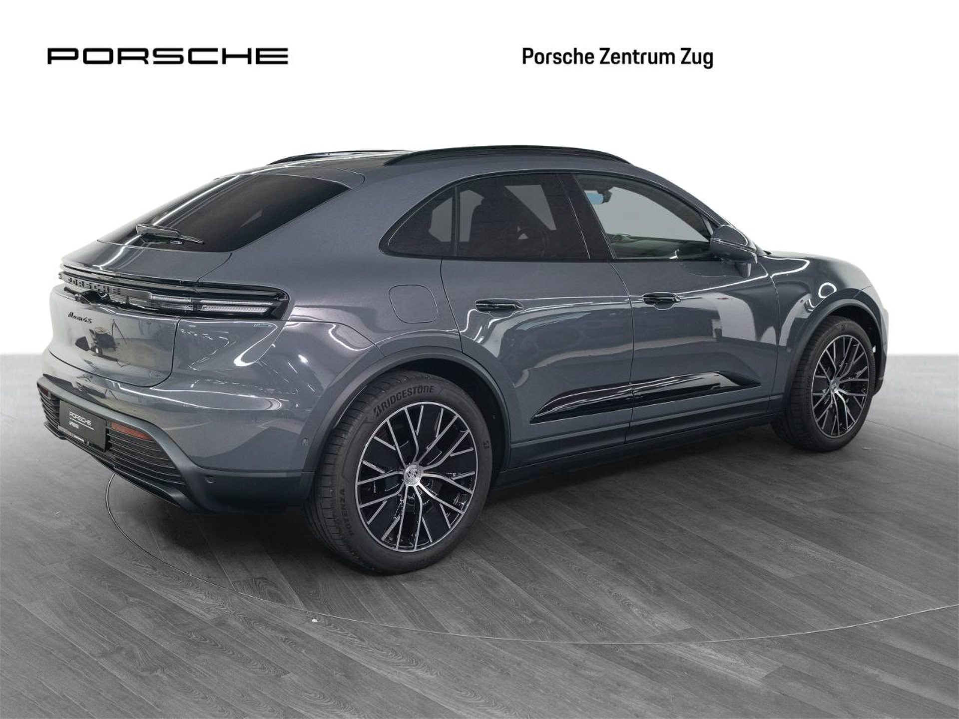 PORSCHE Macan 4S-image-8