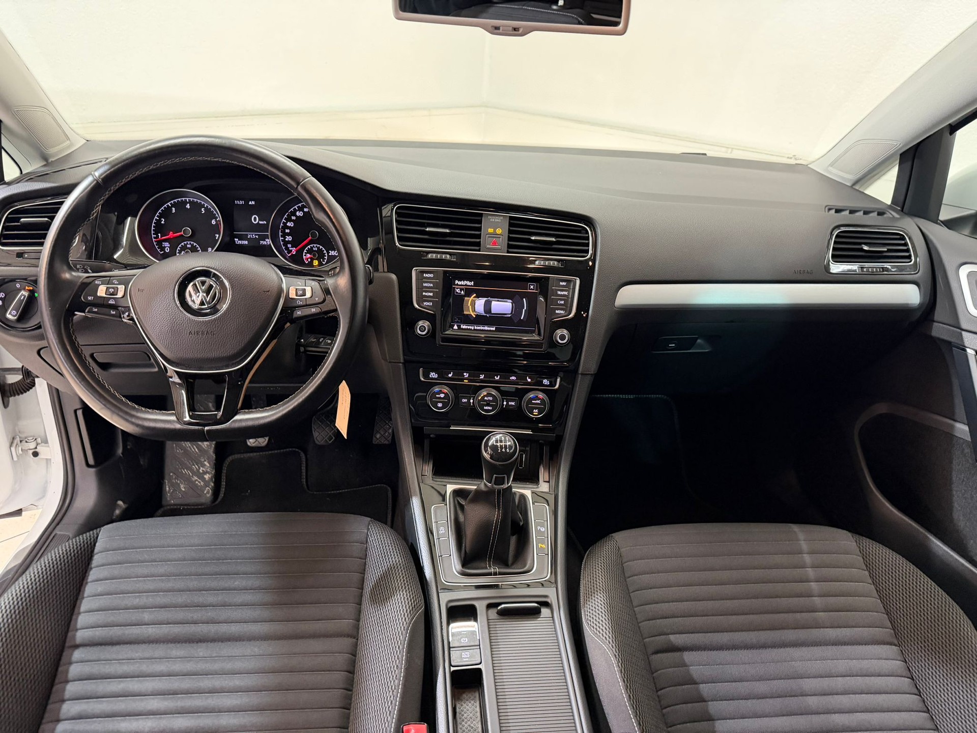 VW Golf 1.2 TSI Cup-image-6