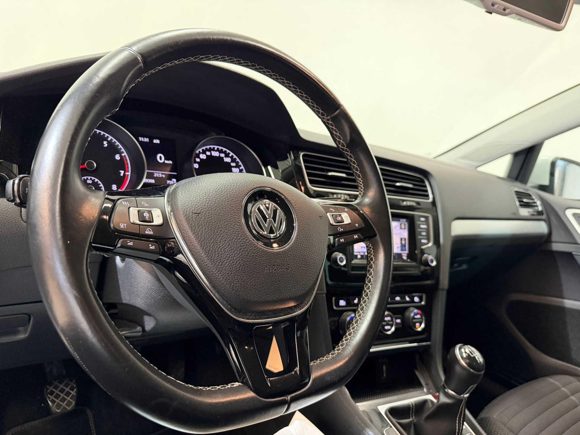 VW Golf 1.2 TSI Cup-image-5
