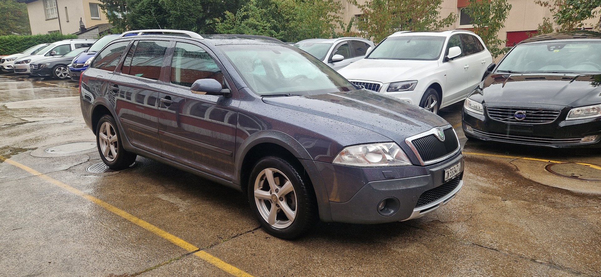 SKODA Octavia Scout 2.0 TDI 4x4-image-1