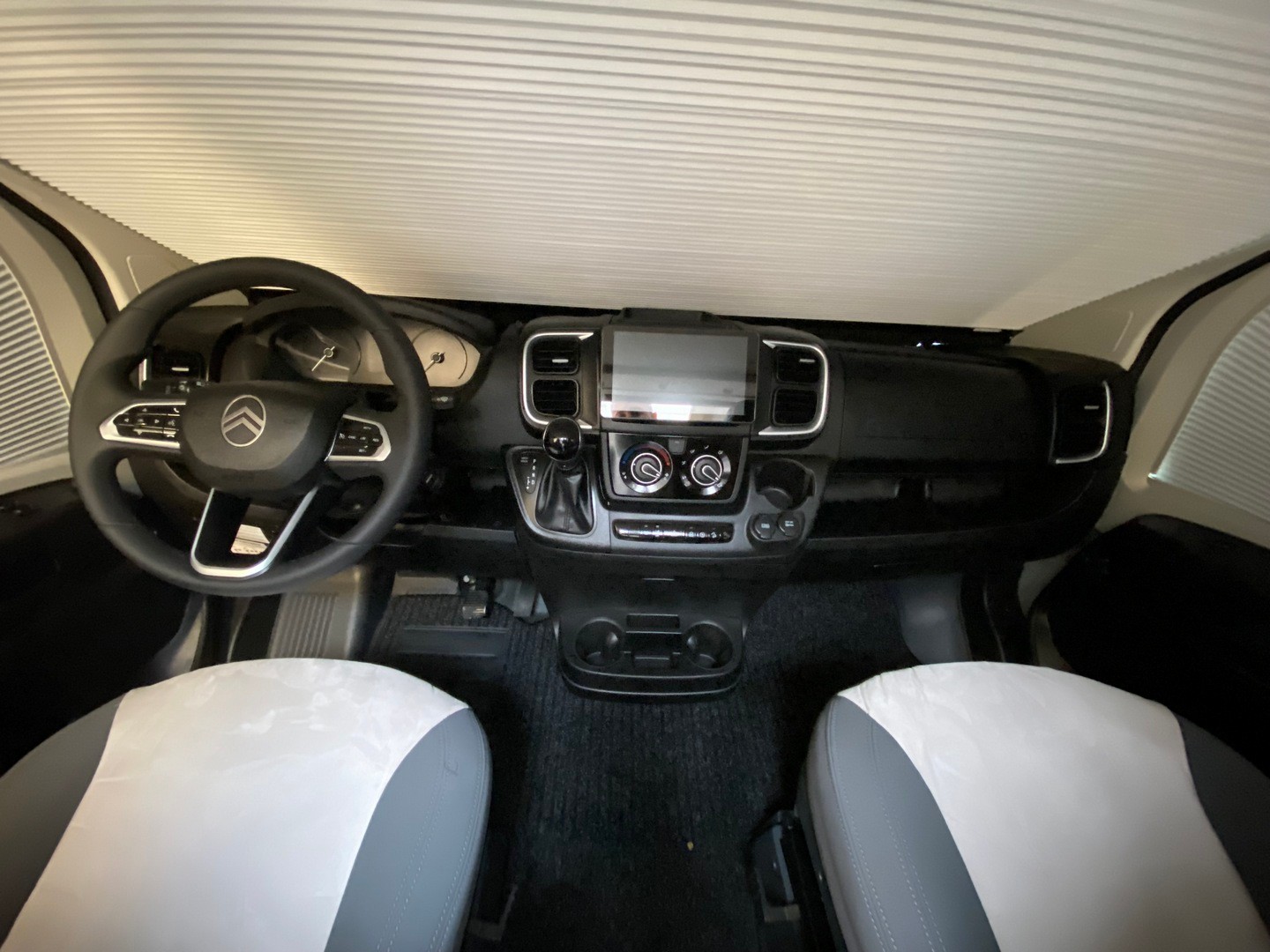 ROLLER TEAM Livingstone 2 Go, Citroen Jumper 2.2HDI 140PS Automat-image-17