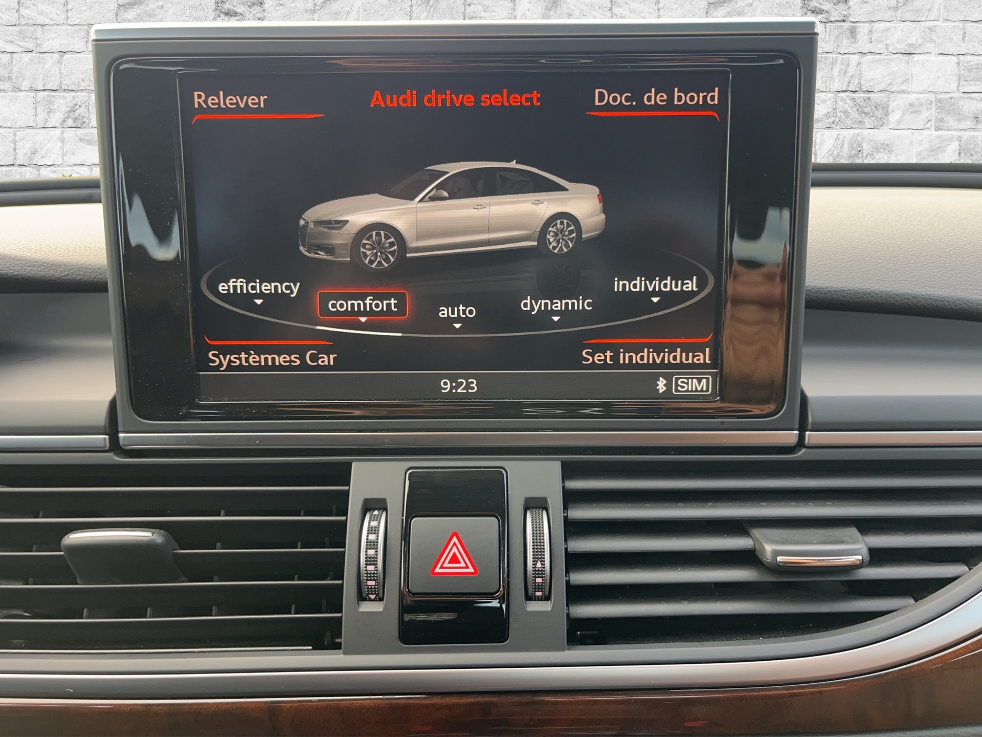 AUDI A6 Limousine 3.0 TFSI V6 quattro S-tronic-image-12