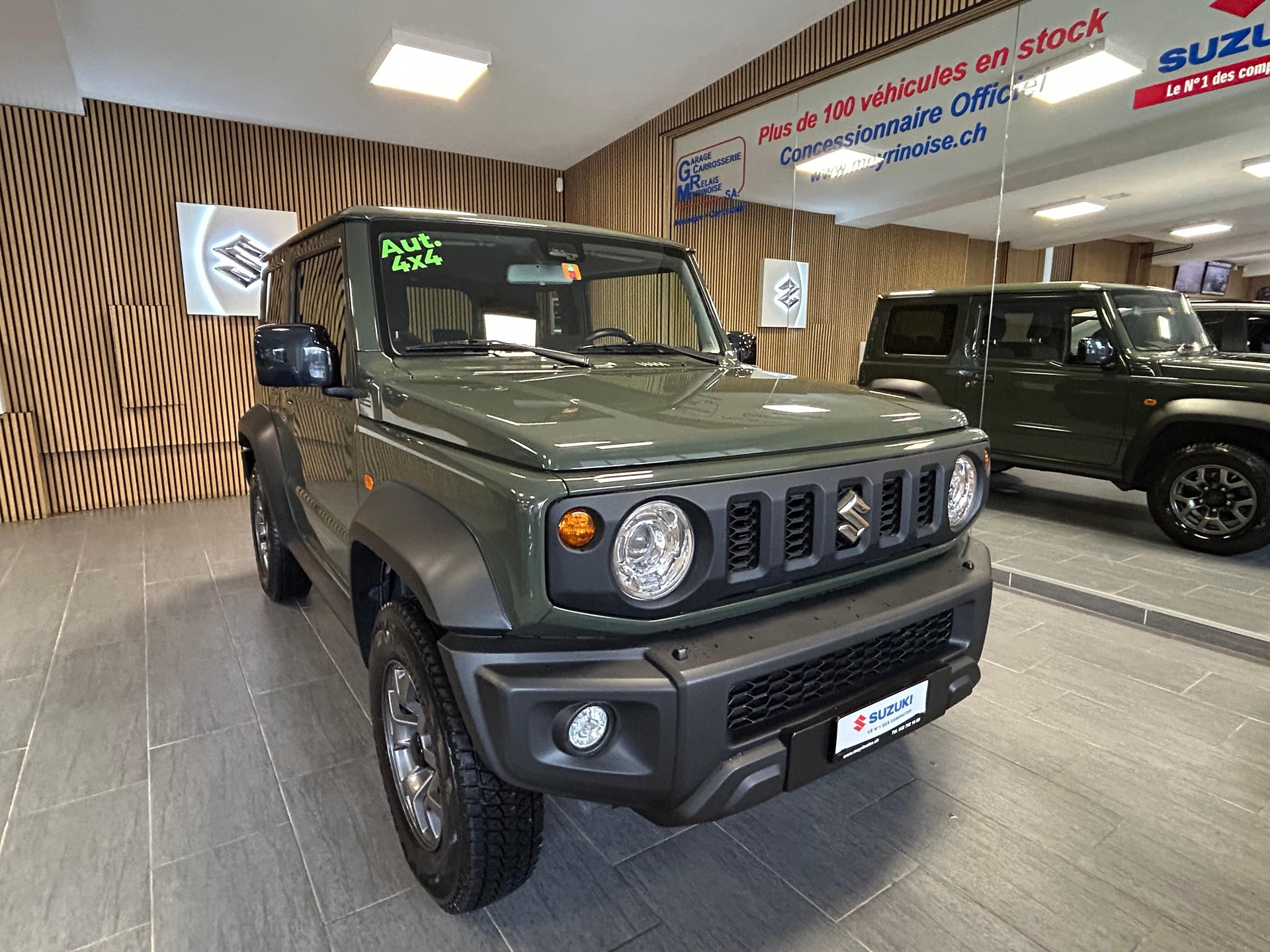 SUZUKI Jimny 1.5 Compact Top Automatique 4 Place/4Platz-image-1