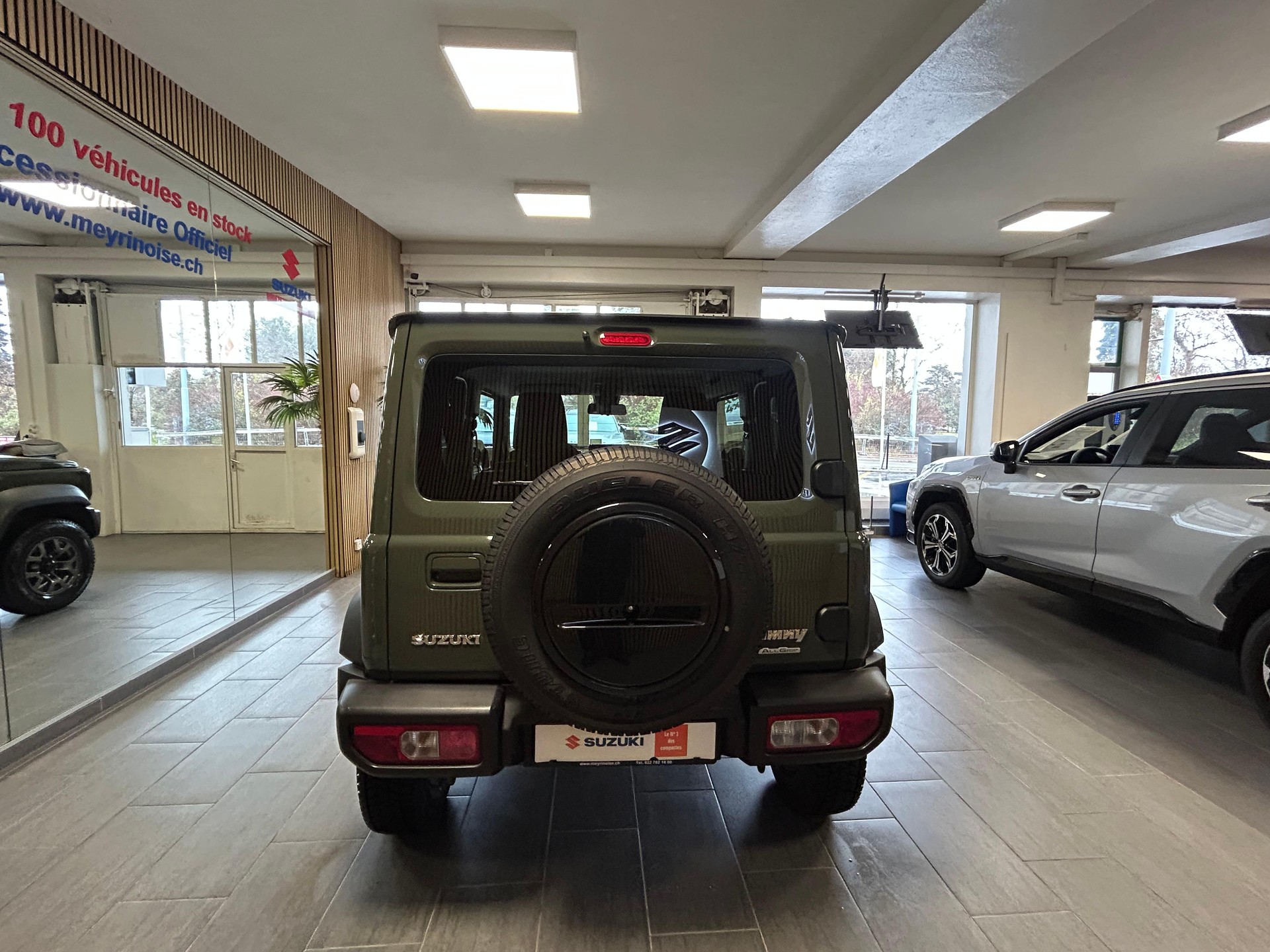 SUZUKI Jimny 1.5 Compact Top Automatique 4 Place/4Platz-image-5