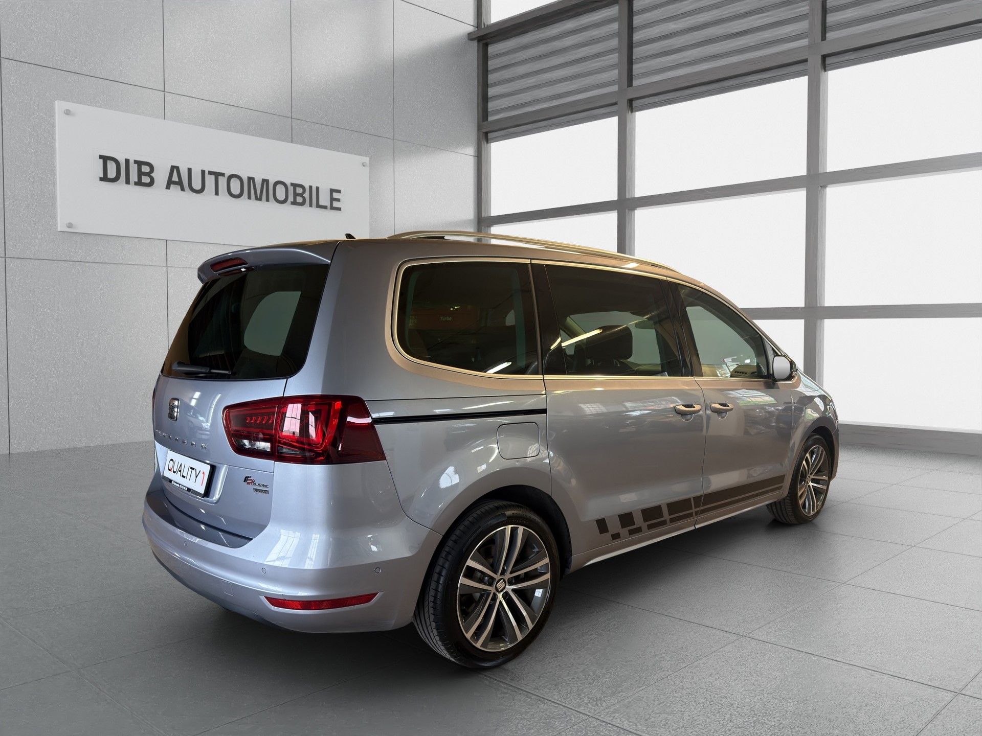 SEAT Alhambra 2.0 TDI 4Drive SWISS FR*TOP ZUSTAND*7-PLÄTZER*NUR 88000 KM*TOP AUSSTATTUNG*-image-3