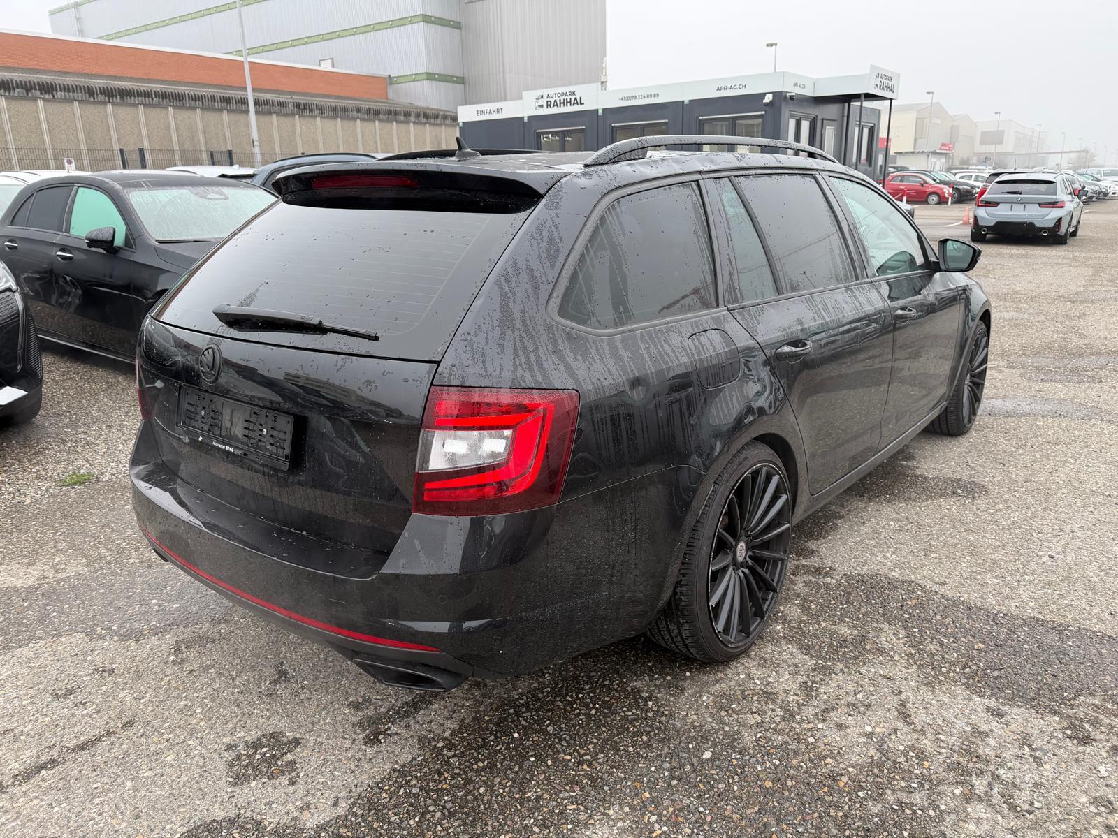 SKODA Octavia Combi 2.0 TSI 245 RS DSG-image-6