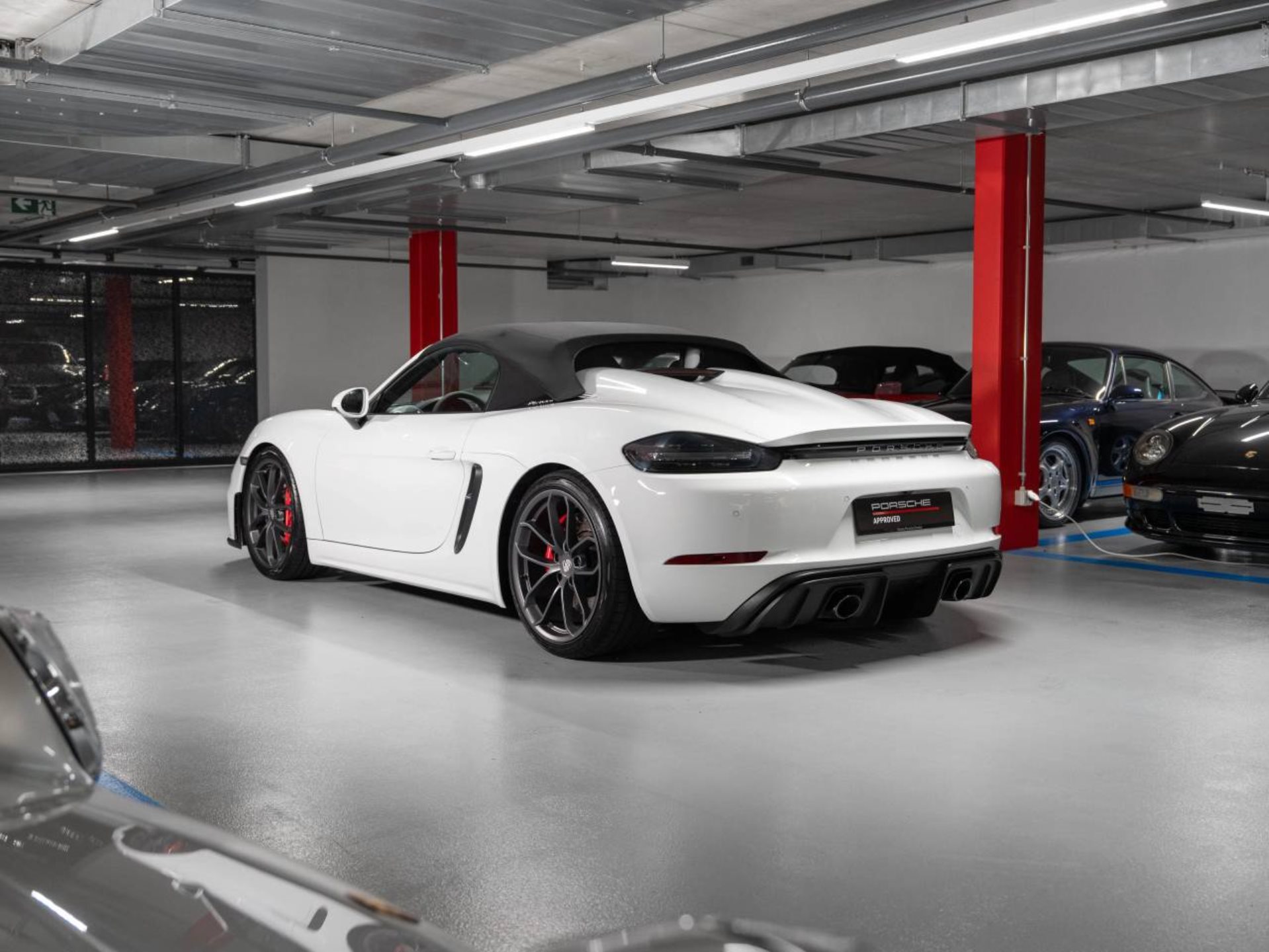 PORSCHE 718 Spyder-image-6