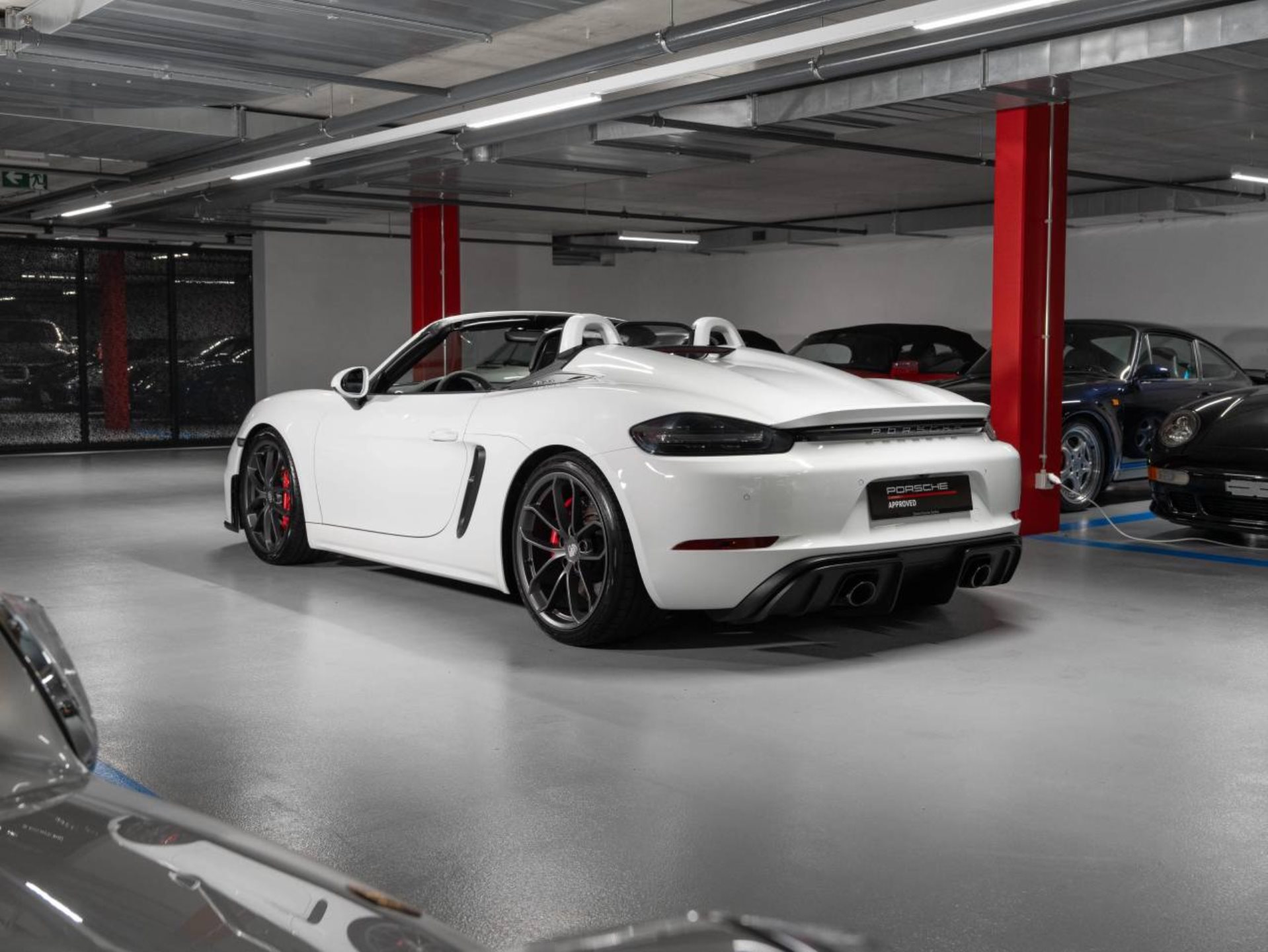PORSCHE 718 Spyder-image-4