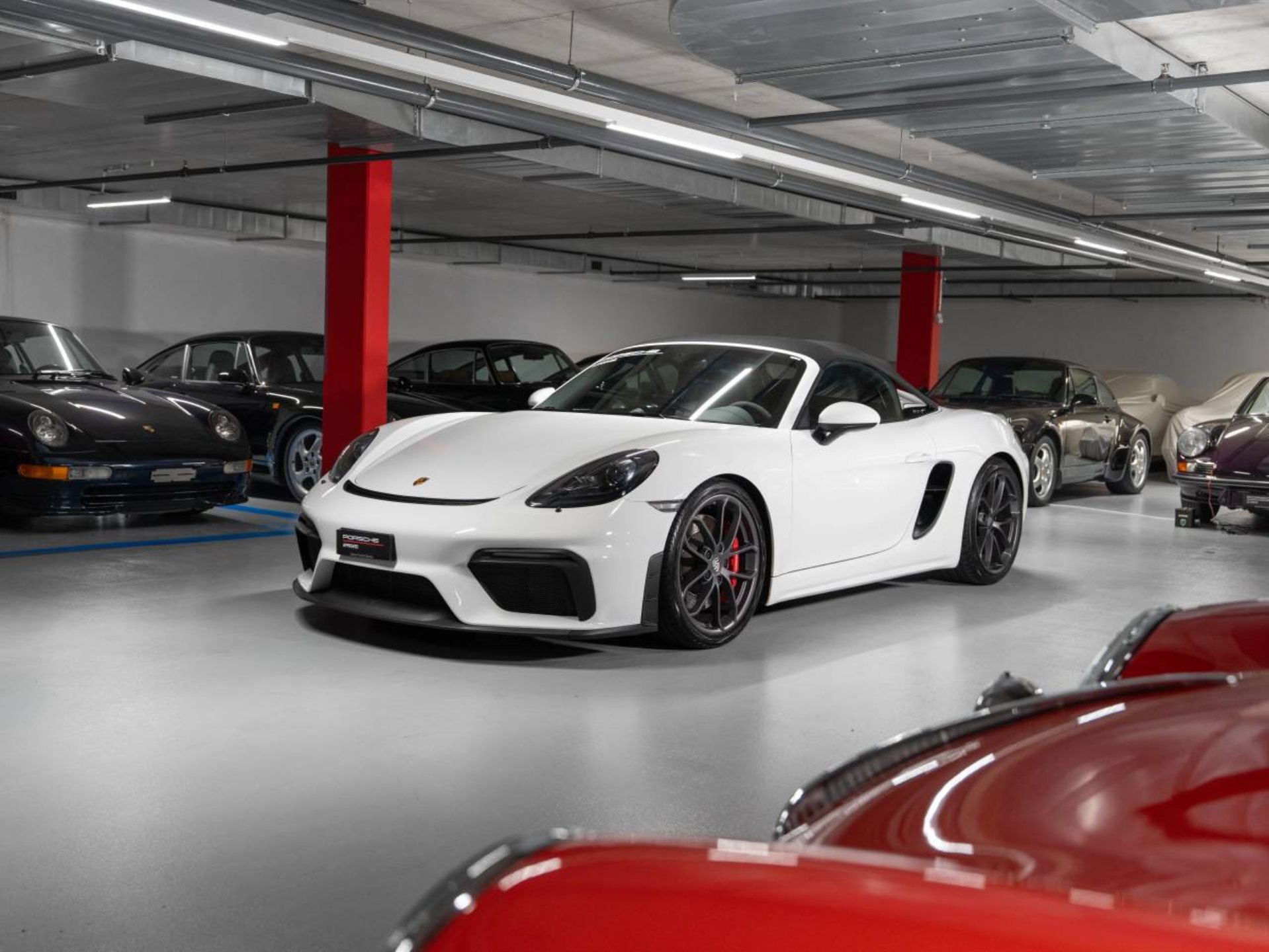 PORSCHE 718 Spyder-image-5