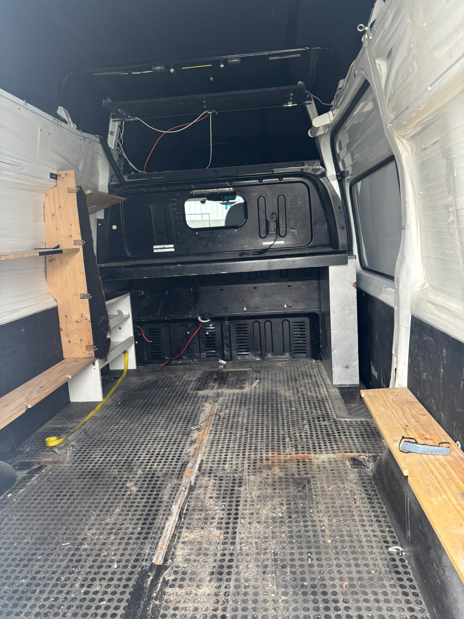 FORD Transit 2.4 TDCi 350 L 4x4-image-9