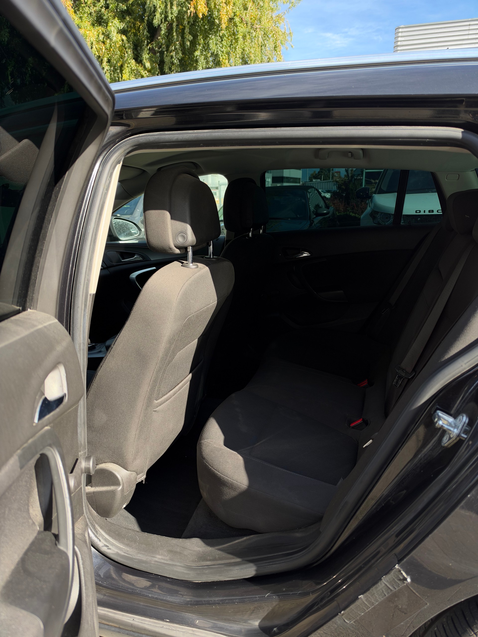 OPEL Insignia Sports Tourer 2.0 Turbo Sport 4WD-image-4