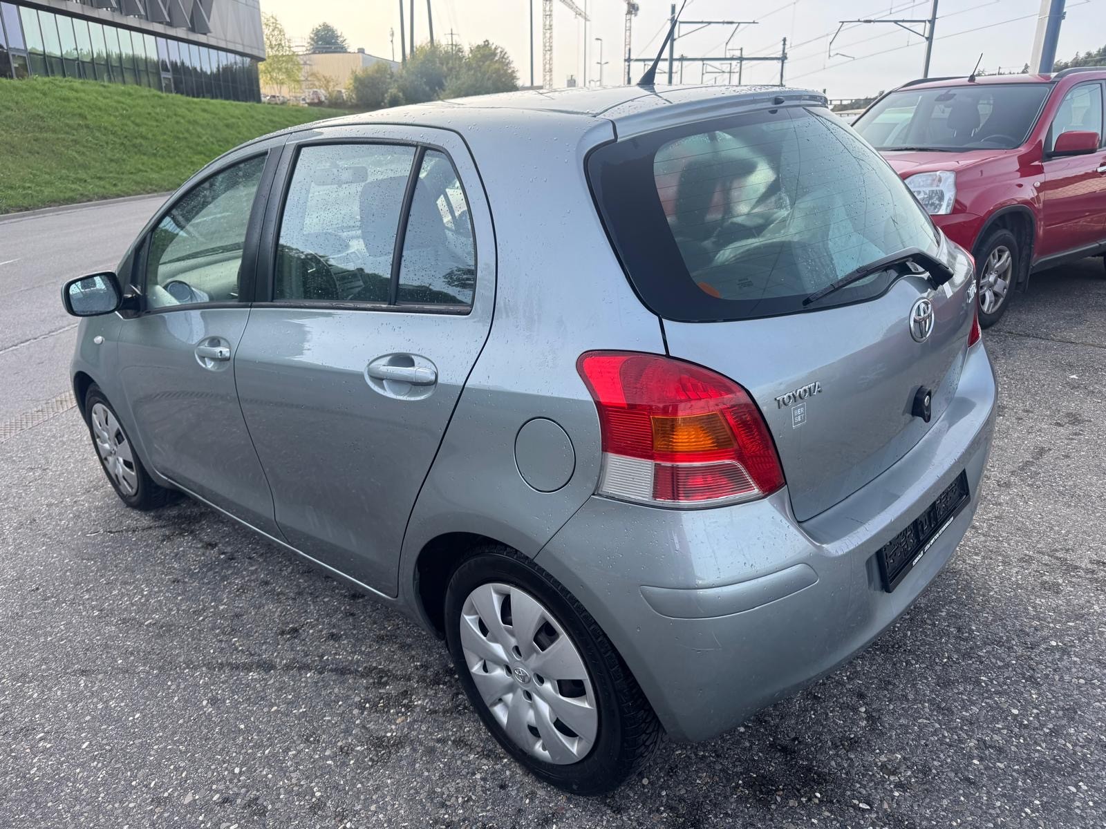 TOYOTA Yaris 1.33 S-image-6