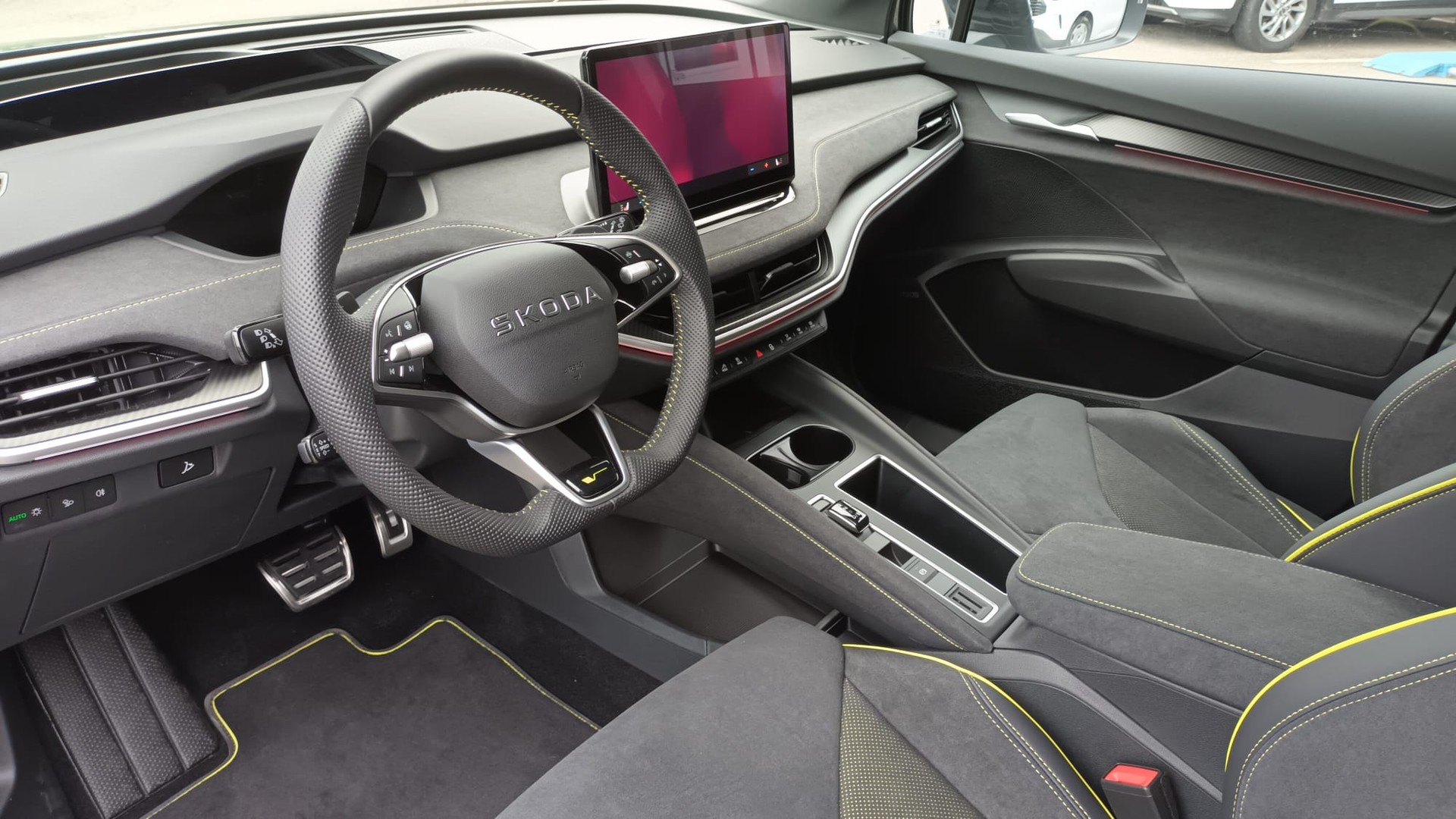 SKODA Elroq RS 4x4-image-8