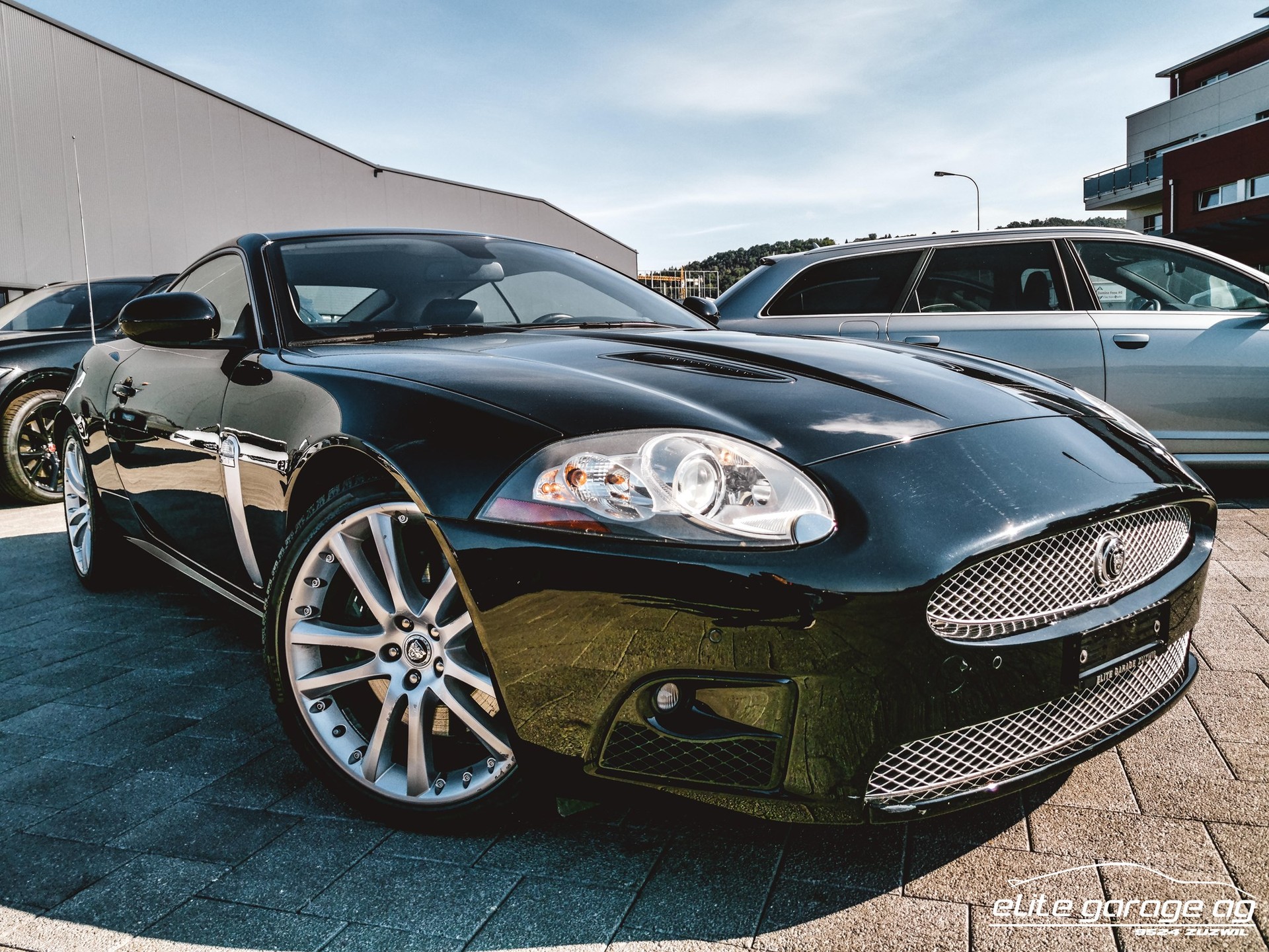 JAGUAR XKR 4.2 V8 SC Automatic-image-2