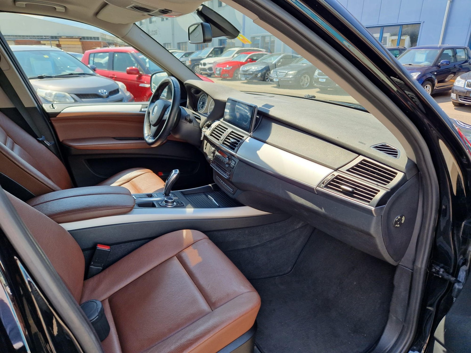 BMW X5 xDrive 35i Steptronic-image-12