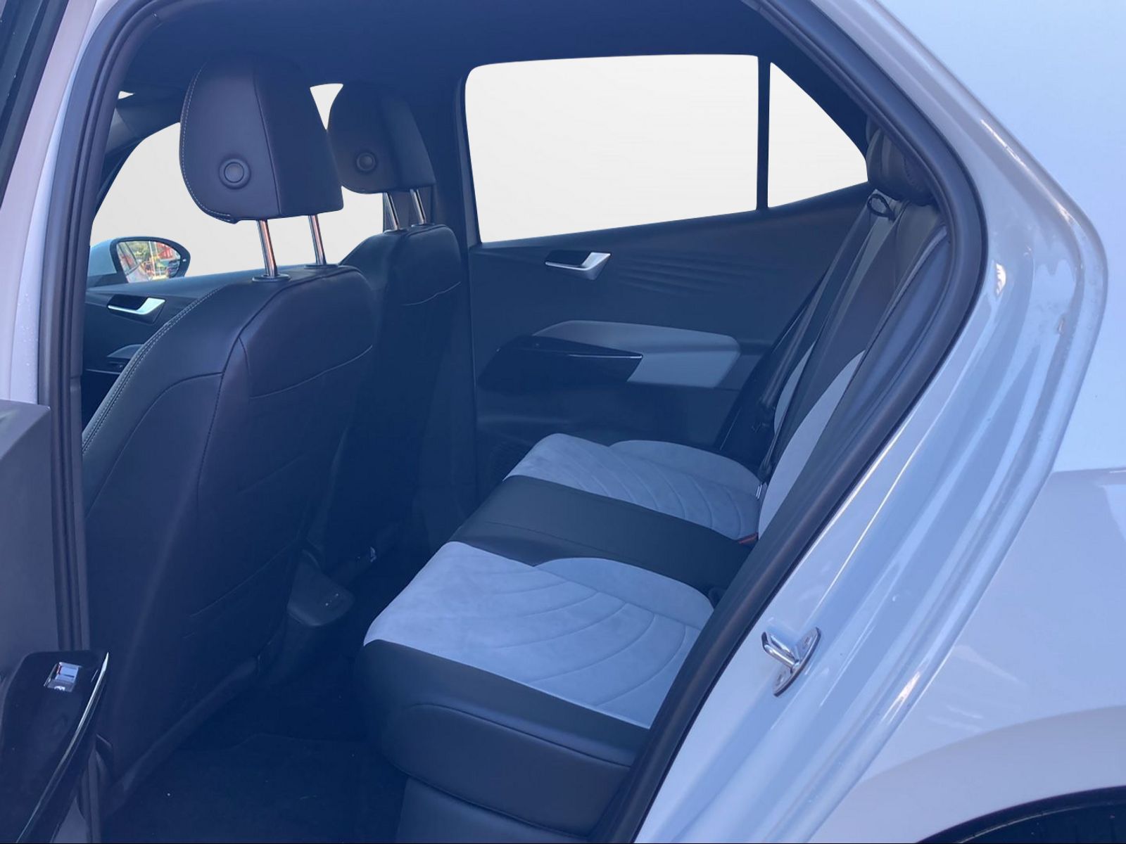 VW ID.3 Pro 58 kWh Pro-image-10