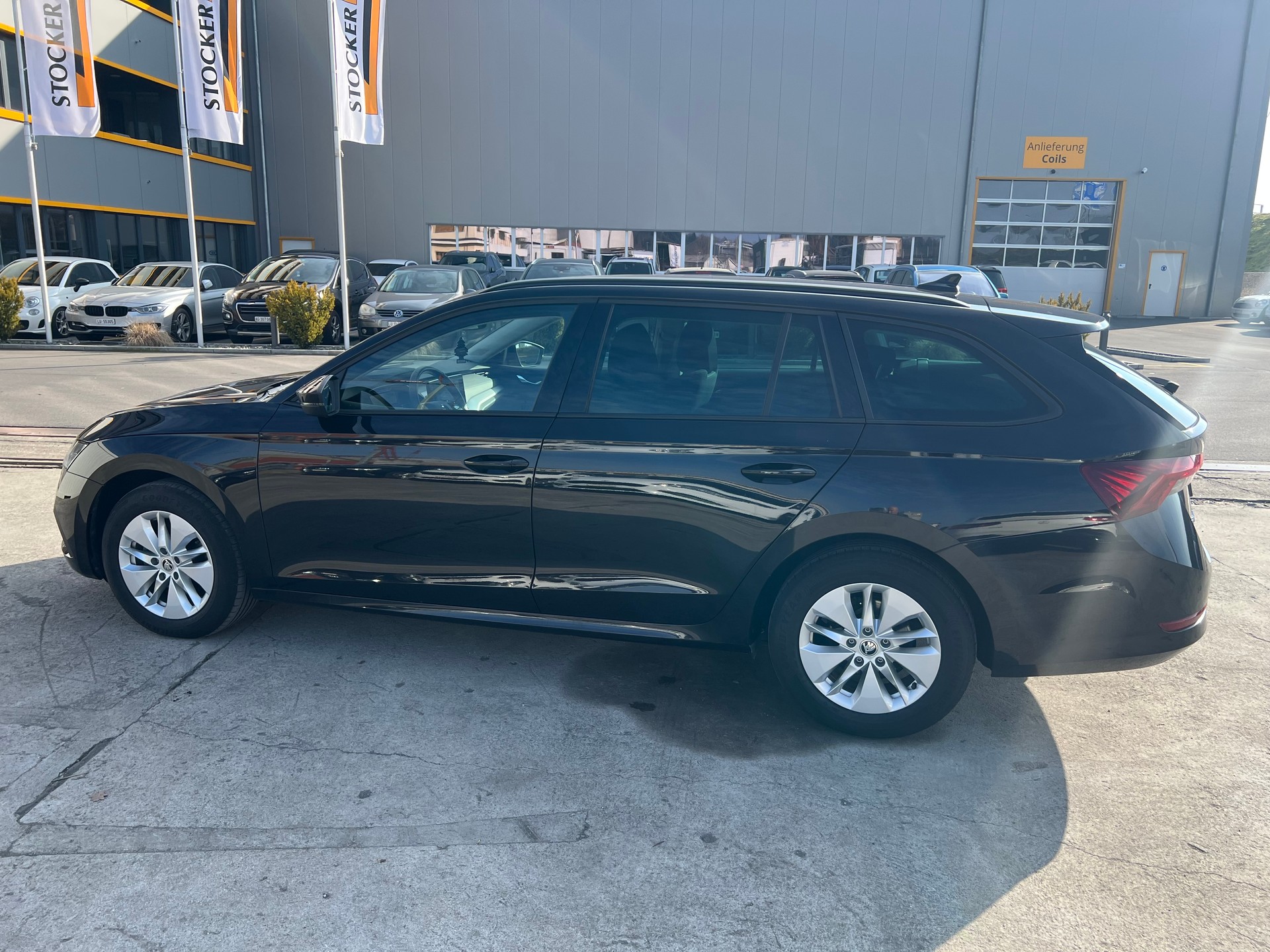 SKODA OCTAVIA 2.0TDI DSG AMBITION-image-6