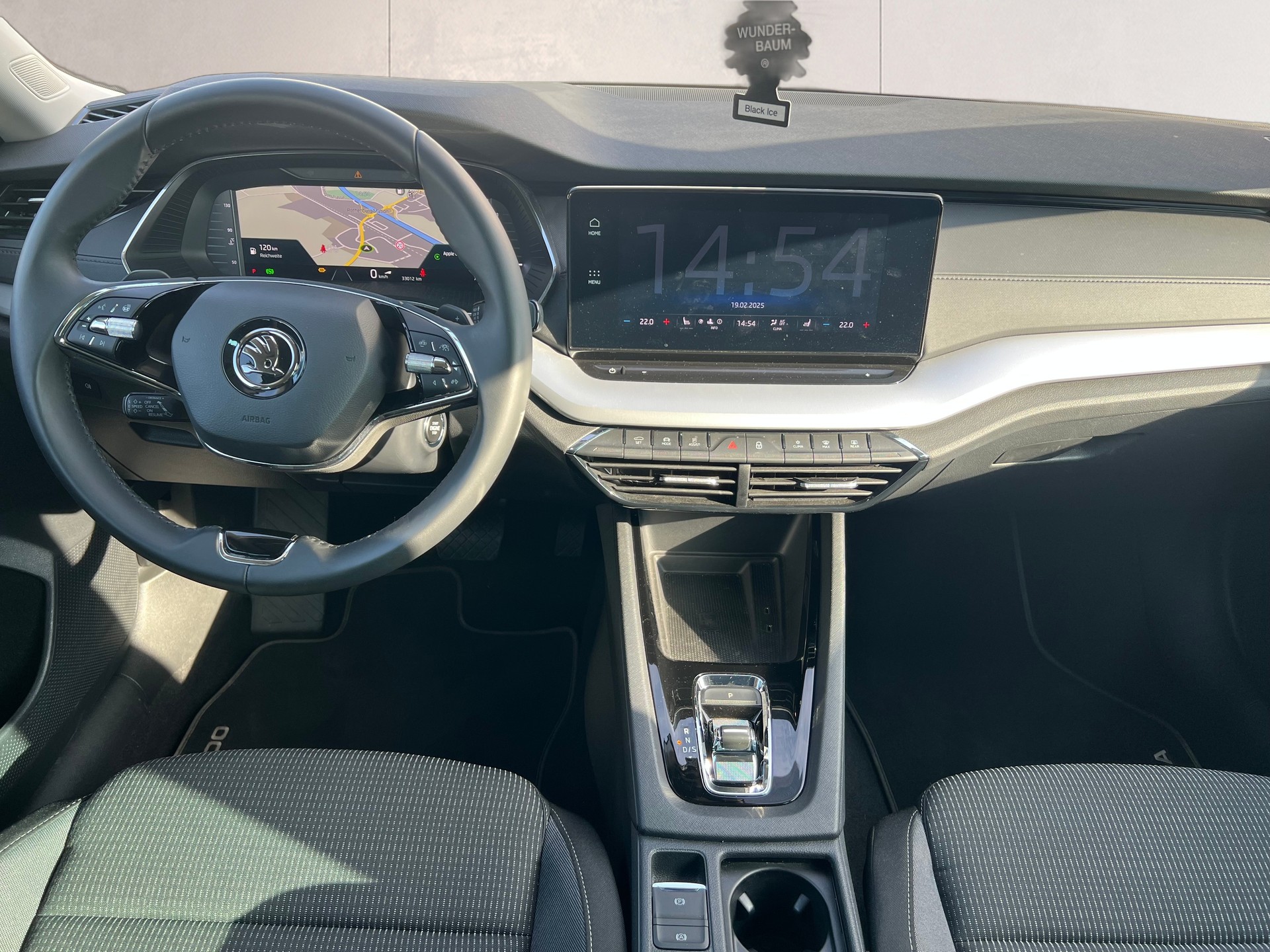SKODA OCTAVIA 2.0TDI DSG AMBITION-image-9
