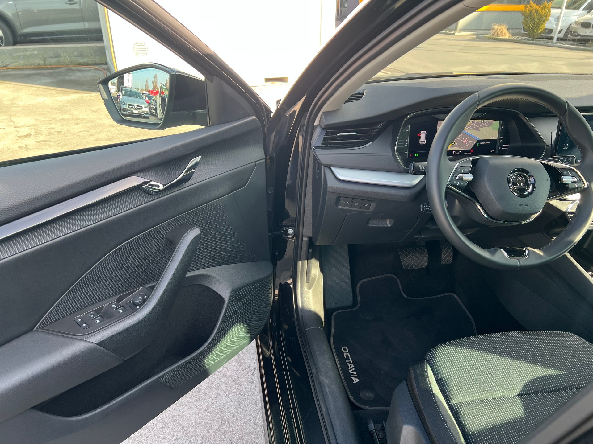 SKODA OCTAVIA 2.0TDI DSG AMBITION-image-11