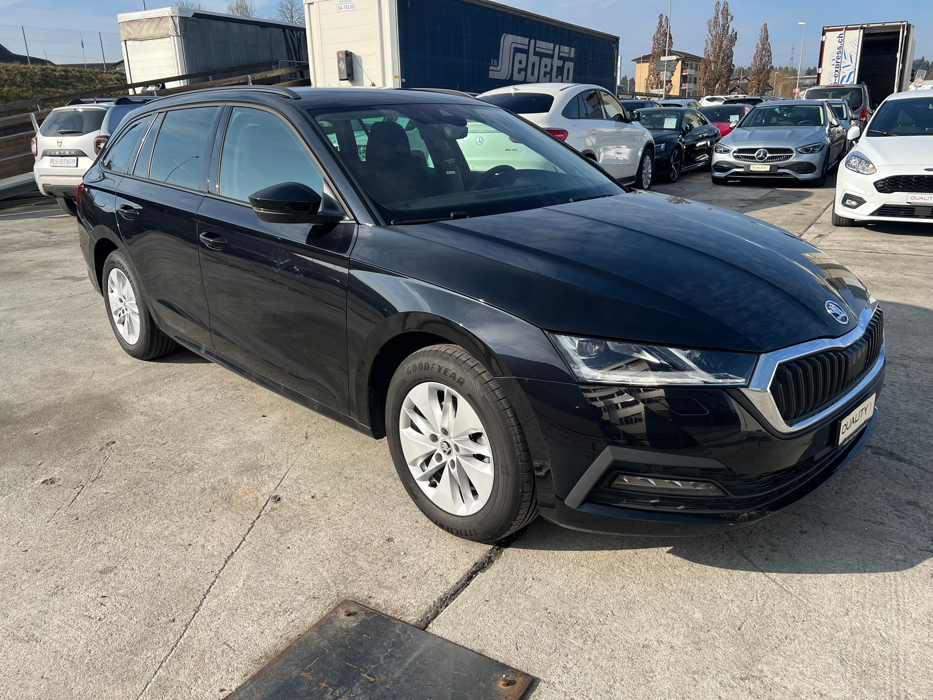 SKODA OCTAVIA 2.0TDI DSG AMBITION-image-1