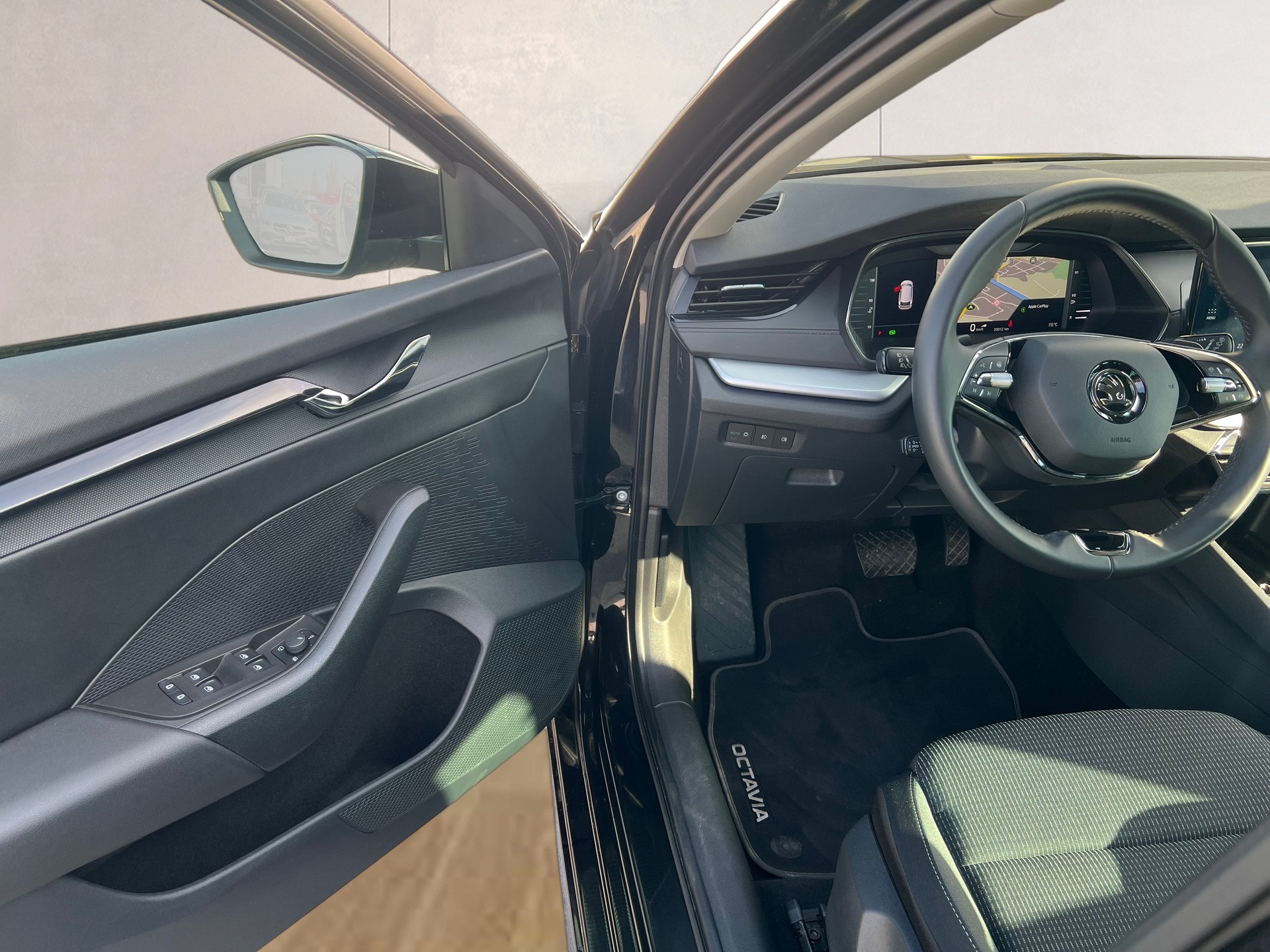 SKODA OCTAVIA 2.0TDI DSG AMBITION-image-11