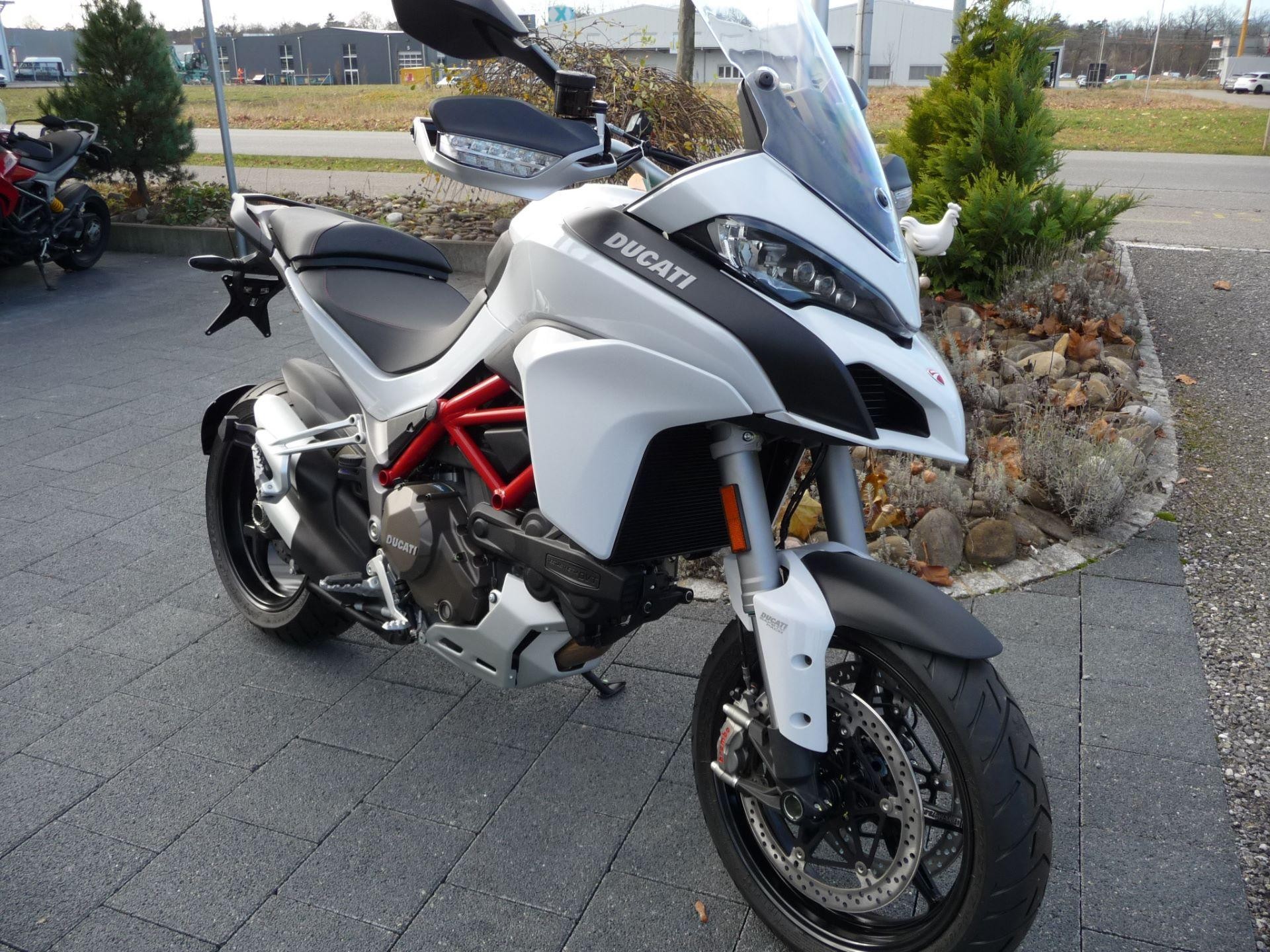 DUCATI Multistrada 1200 S