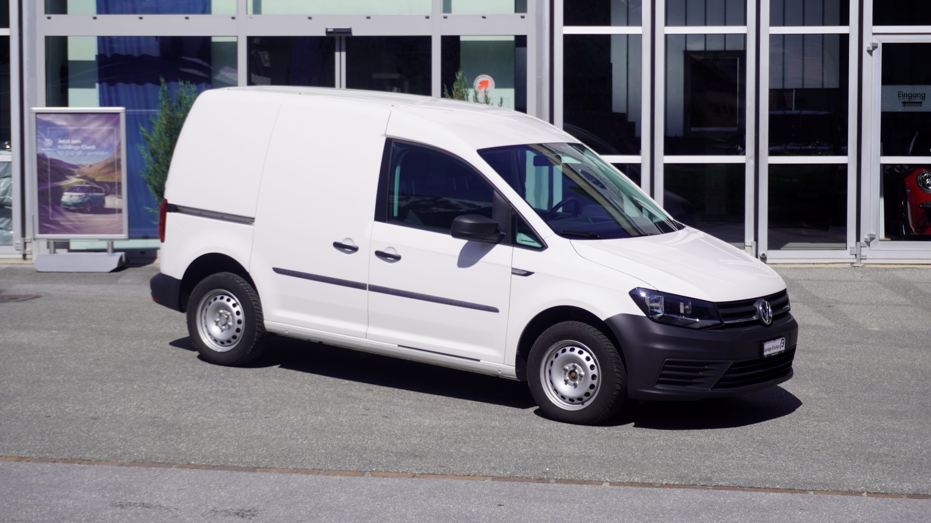 VW Caddy 1.0 TSI Entry BlueMotion Technology-image-7