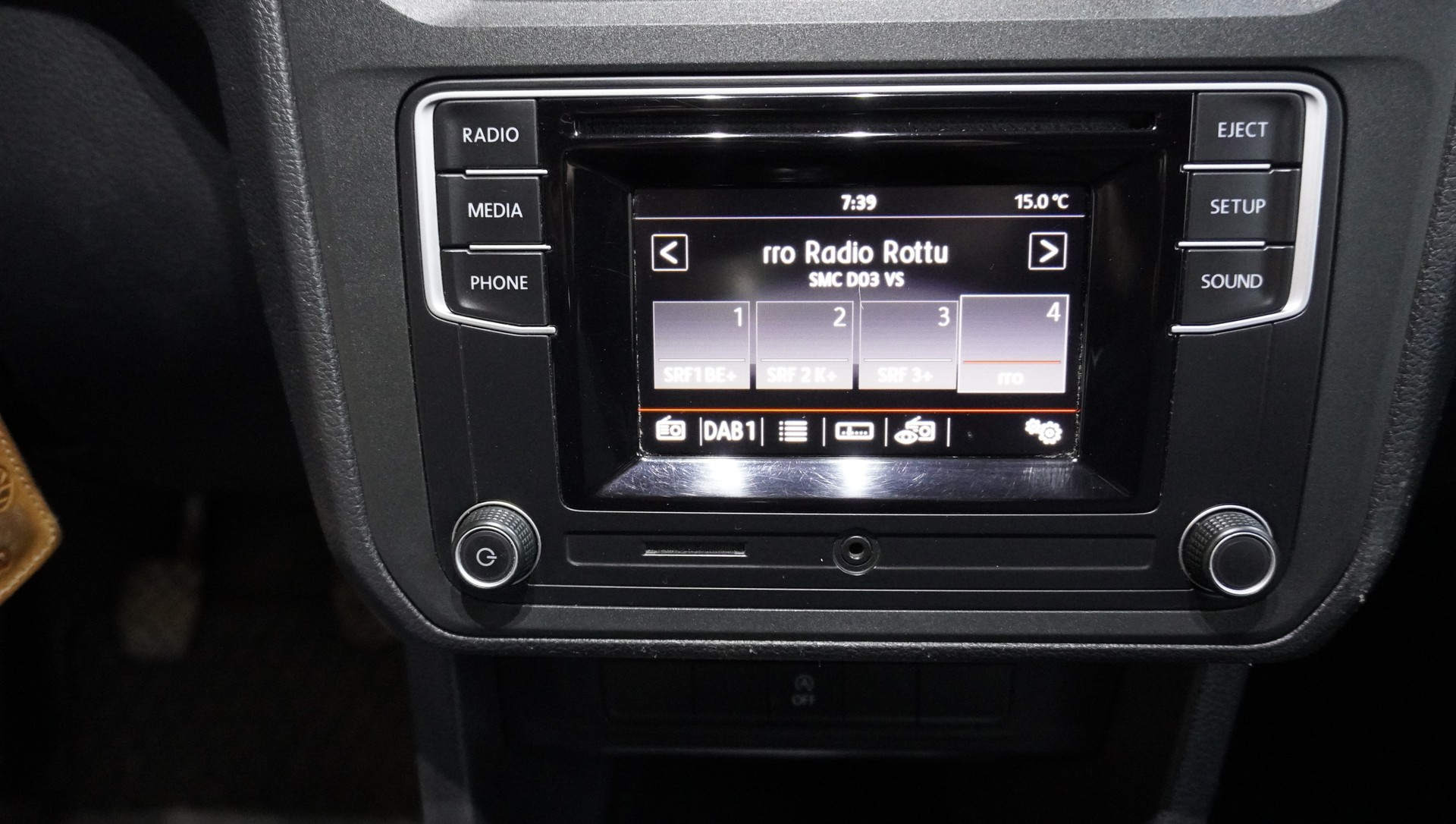 VW Caddy 1.0 TSI Entry BlueMotion Technology-image-3
