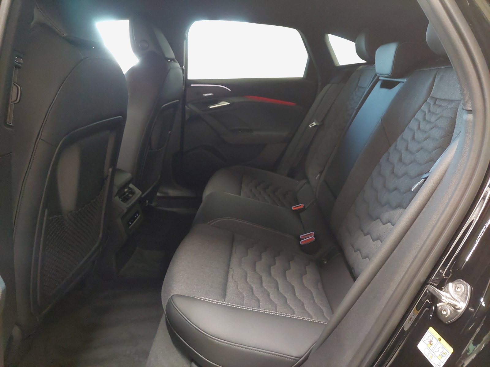 AUDI A6 Sportback e-tron performance-image-11