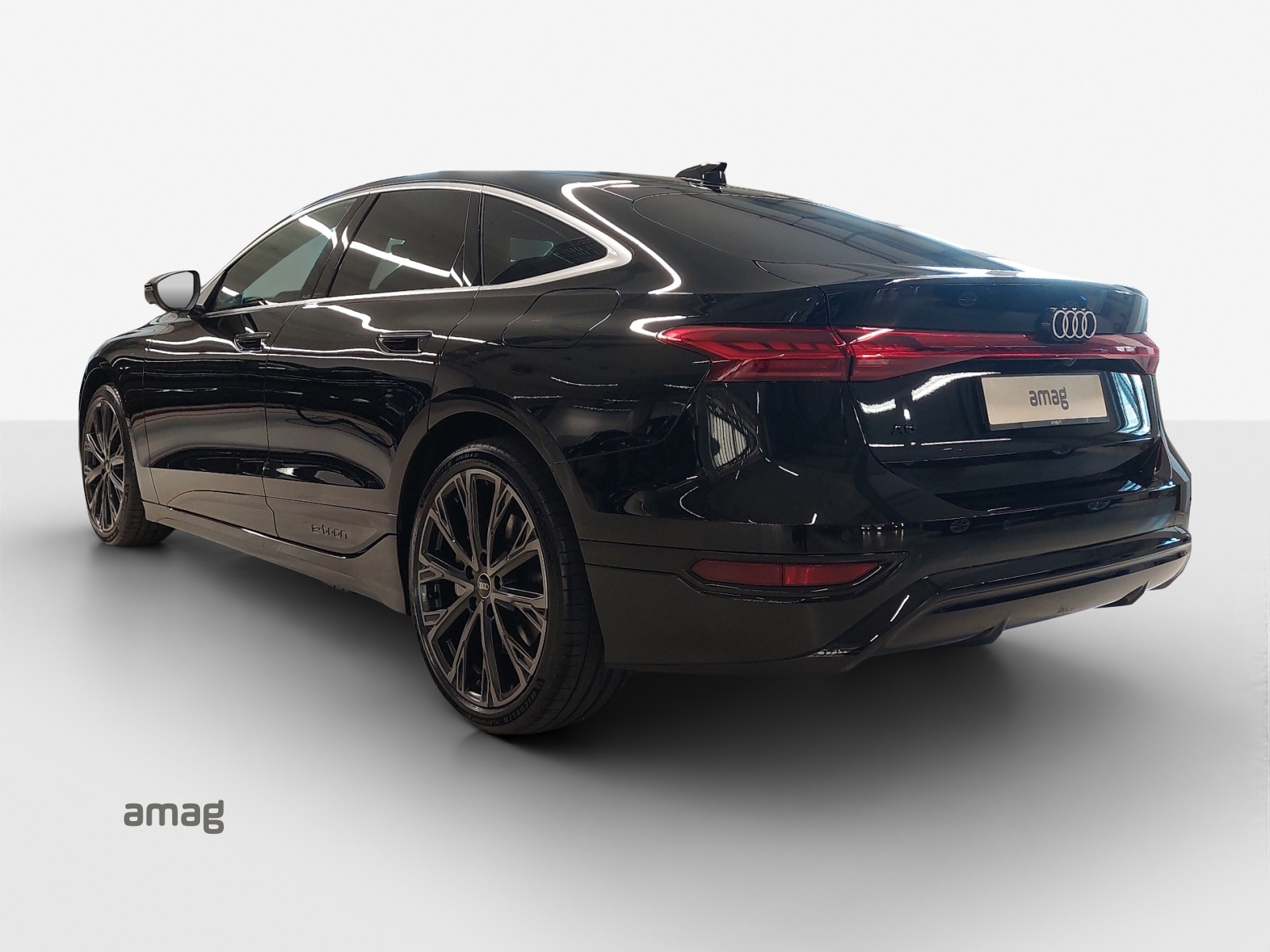 AUDI A6 Sportback e-tron performance-showroom-element-2