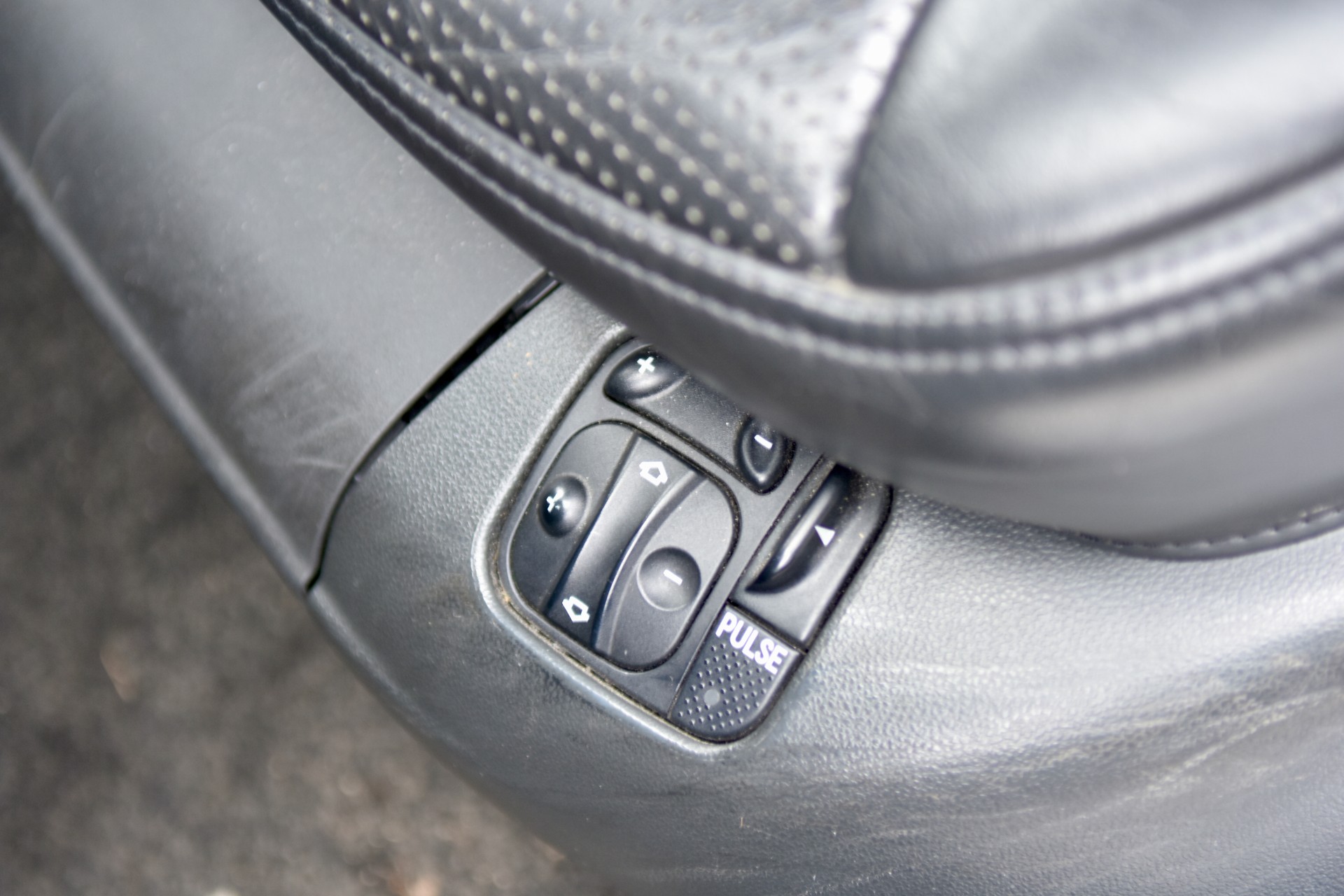 MERCEDES-BENZ CL 55 AMG Automatic-image-11