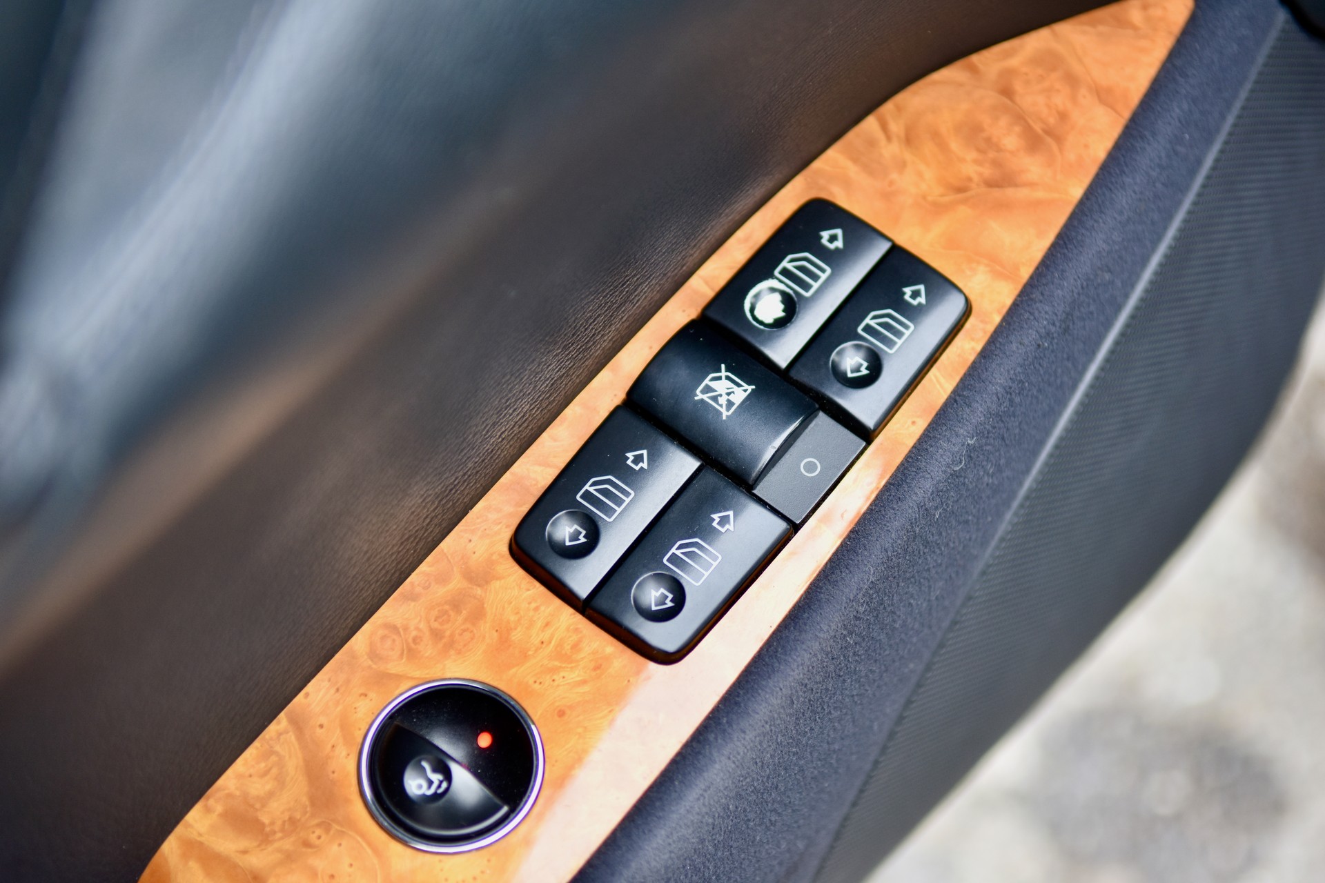 MERCEDES-BENZ CL 55 AMG Automatic-image-9