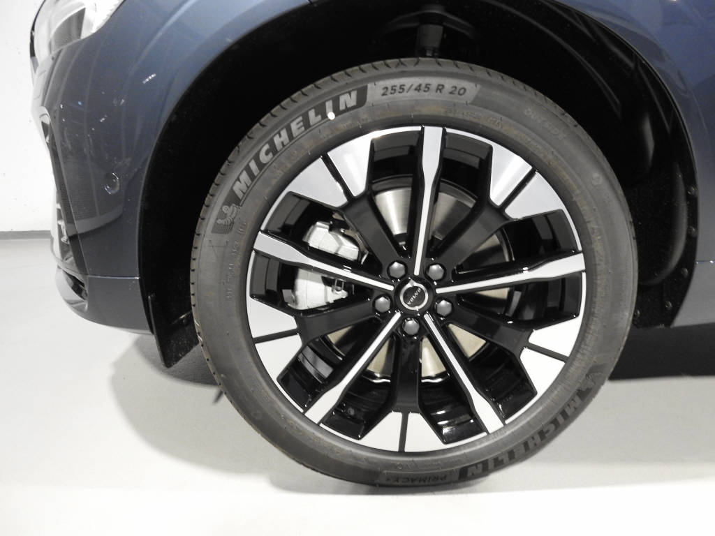 VOLVO XC60 2.0 T8 TE Ultra Dark eAWD-image-14