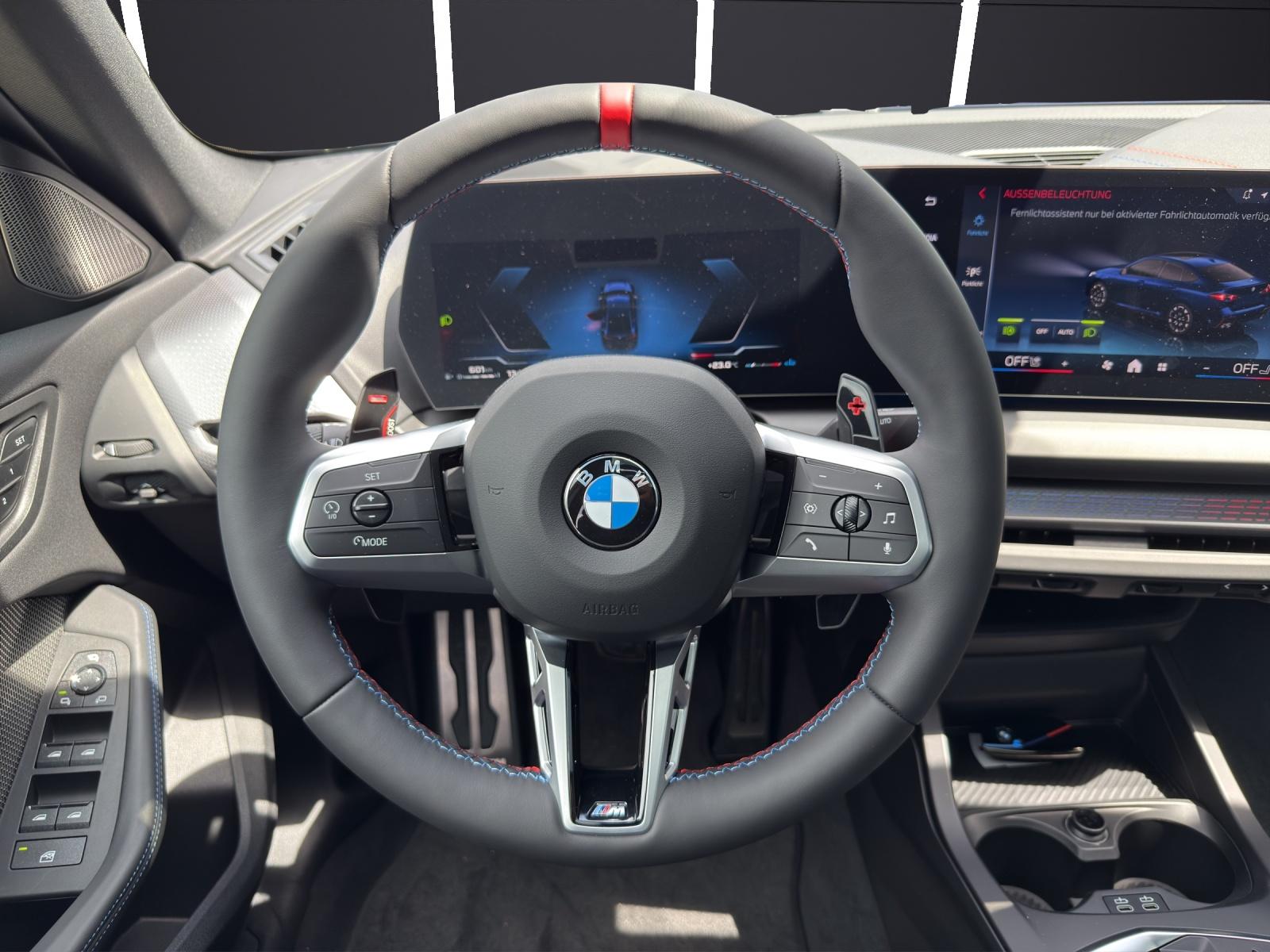 BMW M235i xDrive Gran Coupé-image-13