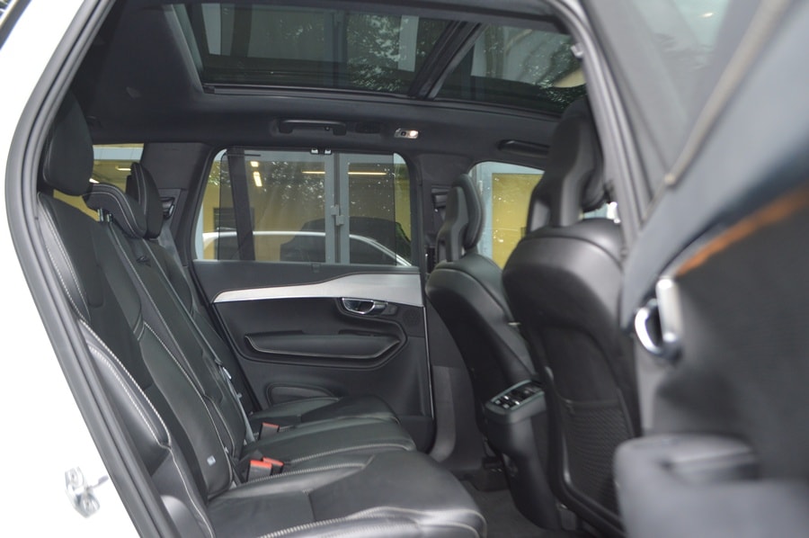VOLVO XC90 B5 Diesel Mild Hybrid AWD R-Design Geartronic 7 Plätze-image-7
