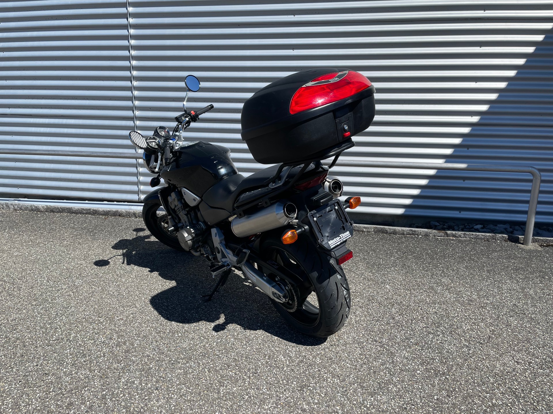 HONDA CB 900 F Hornet-image-4