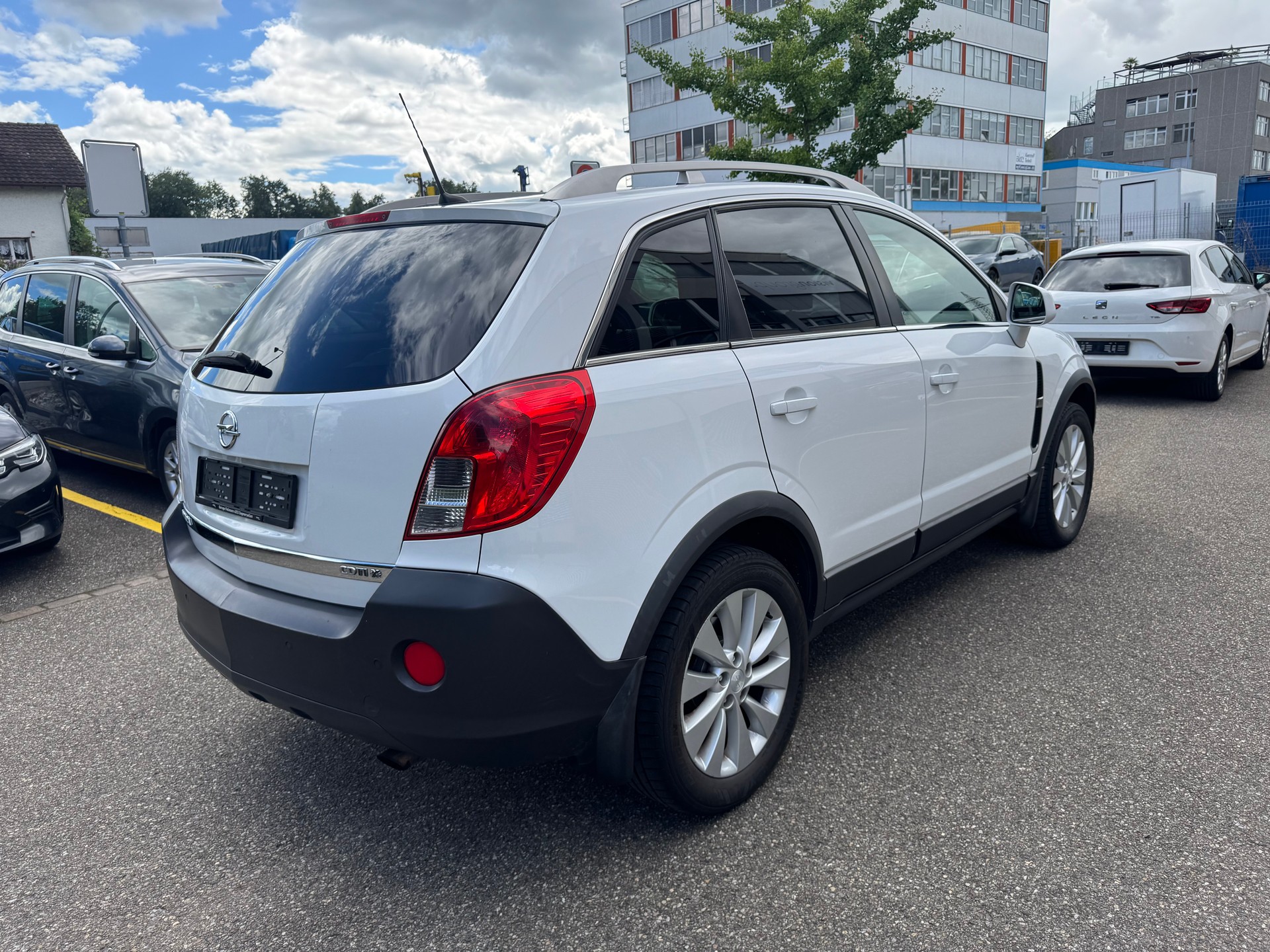 OPEL Antara 2.2 CDTi Enjoy 4WD-image-3