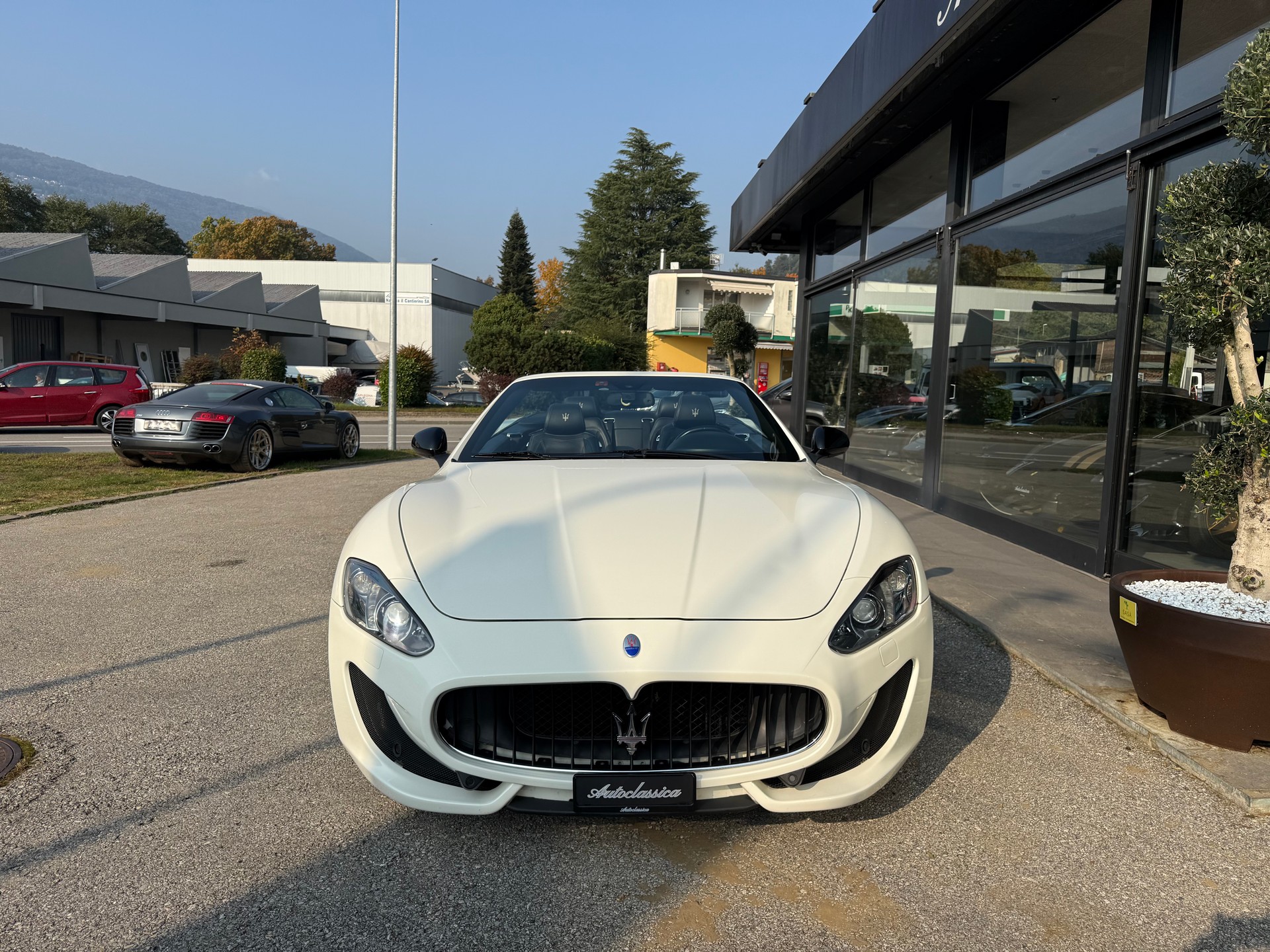 MASERATI GranCabrio Sport Automatica-image-1