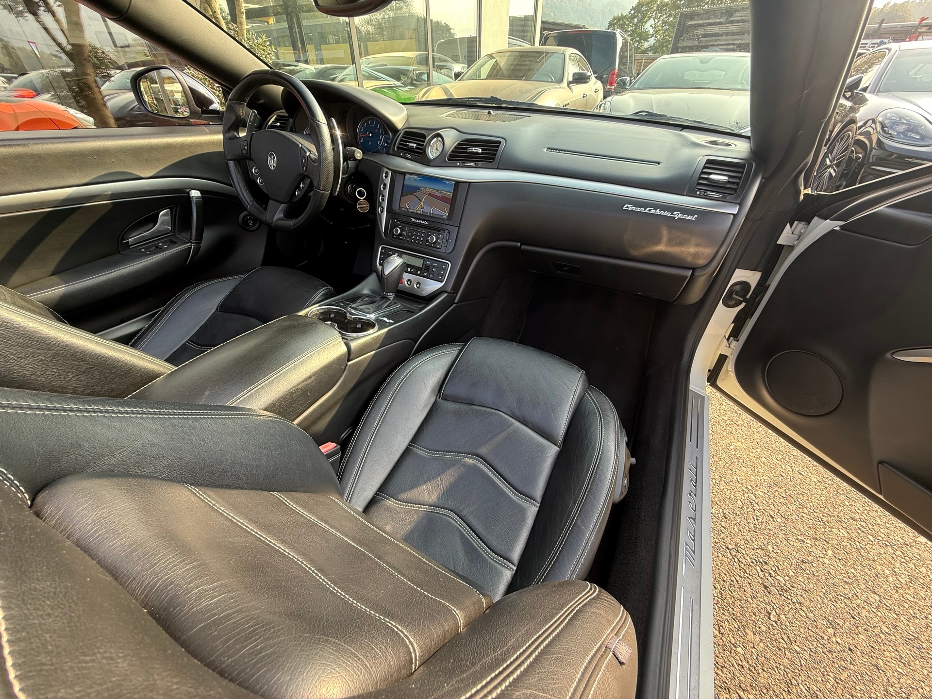 MASERATI GranCabrio Sport Automatica-image-11