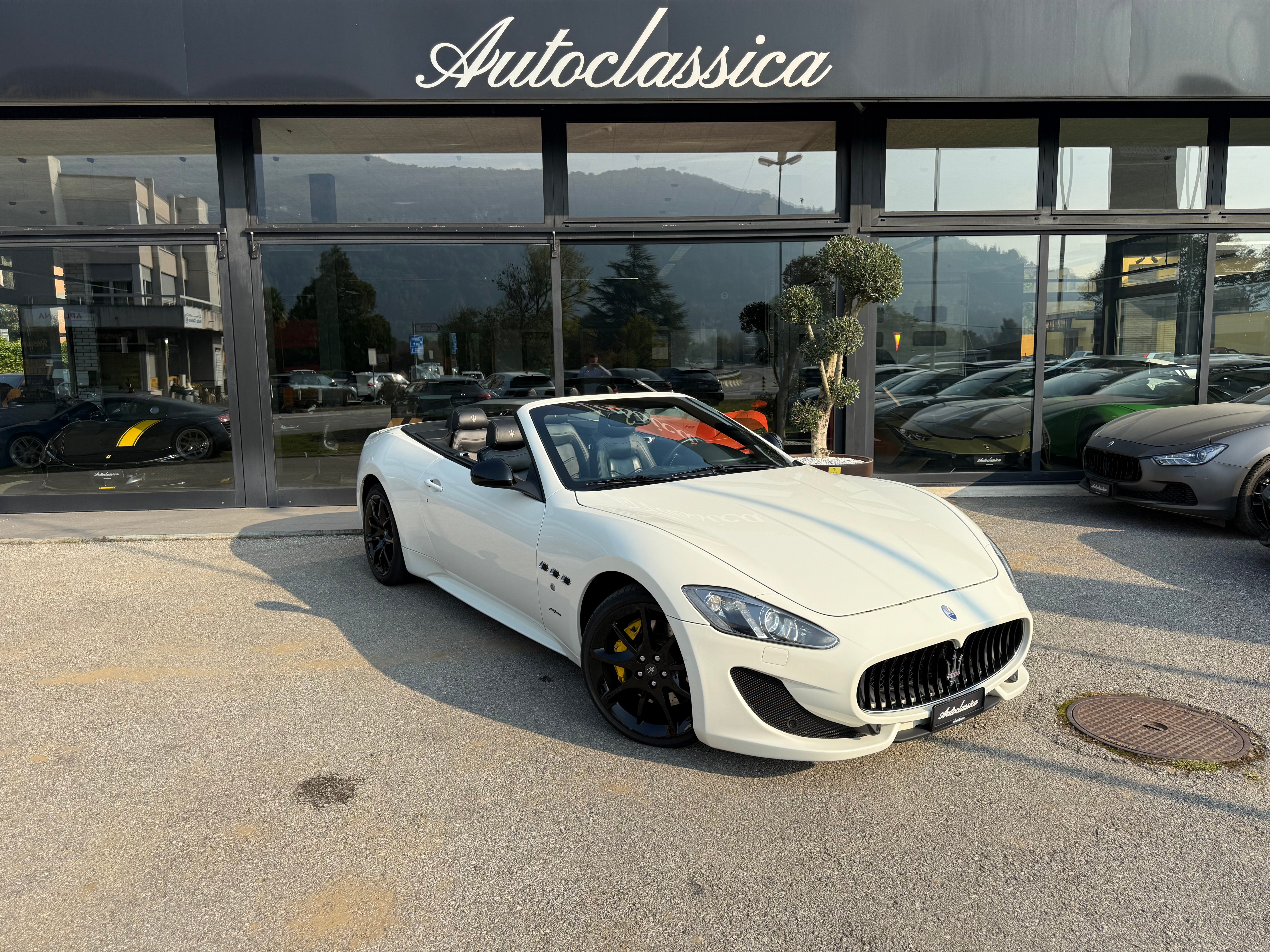 Car photo