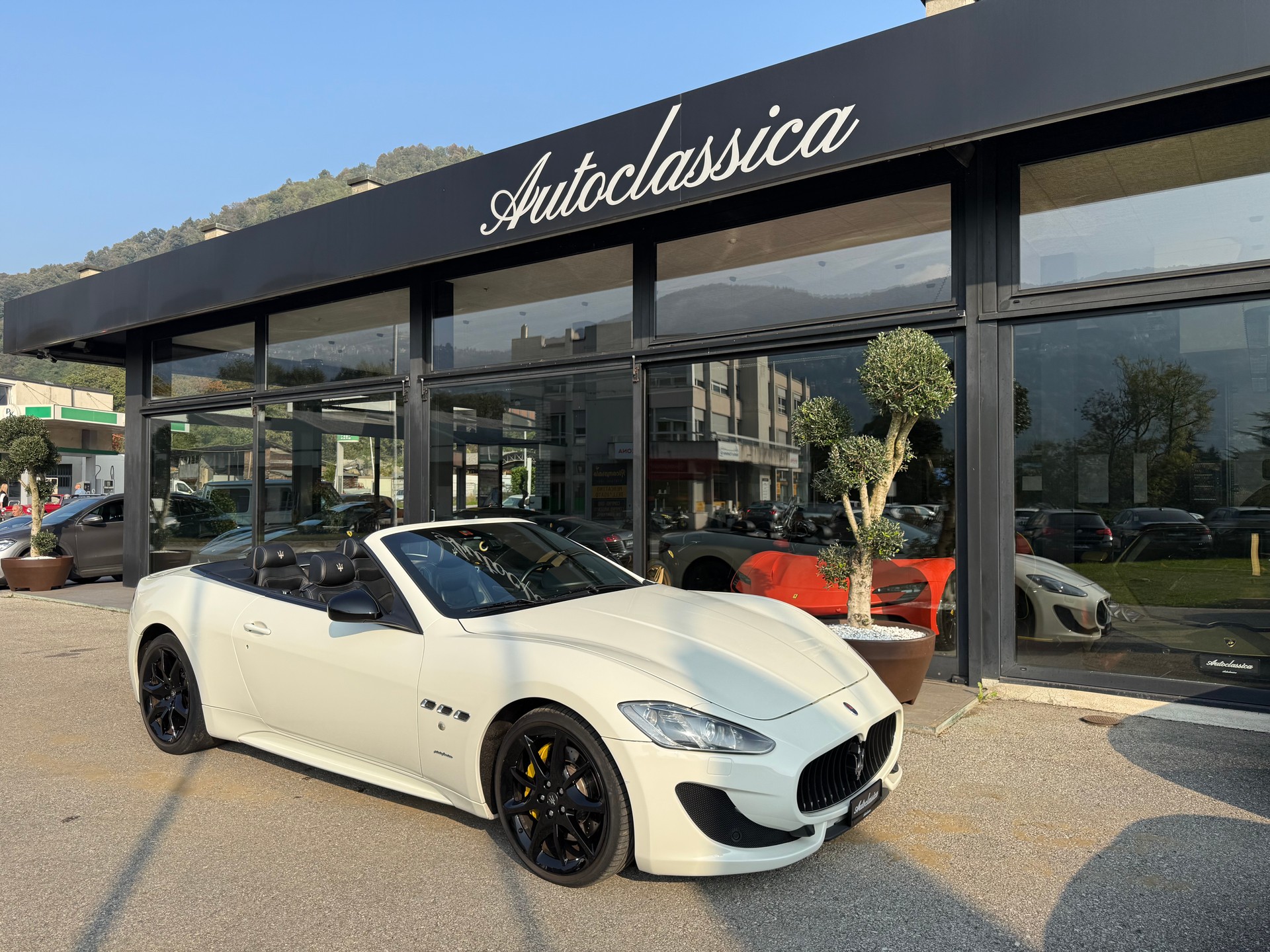 MASERATI GranCabrio Sport Automatica-image-4