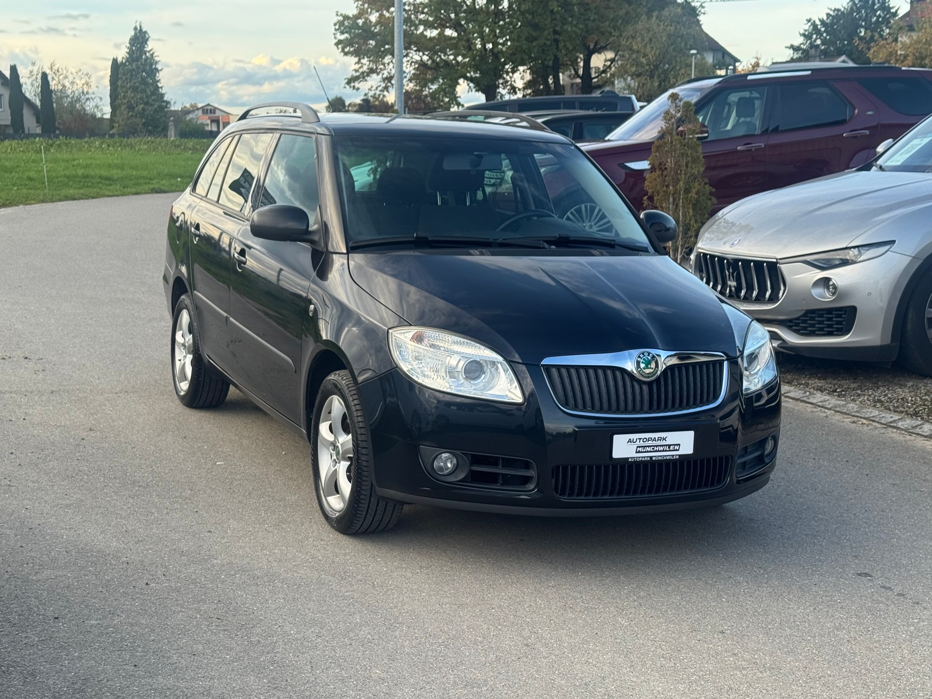 SKODA Fabia 1.6 Ambiente Tiptronic-image-1