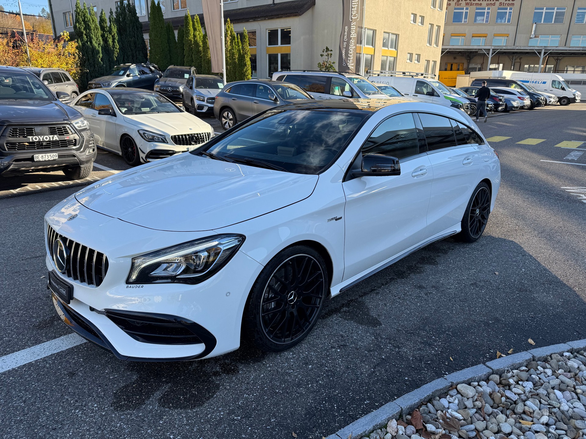 MERCEDES-BENZ CLA 45 AMG 4Matic-image-2