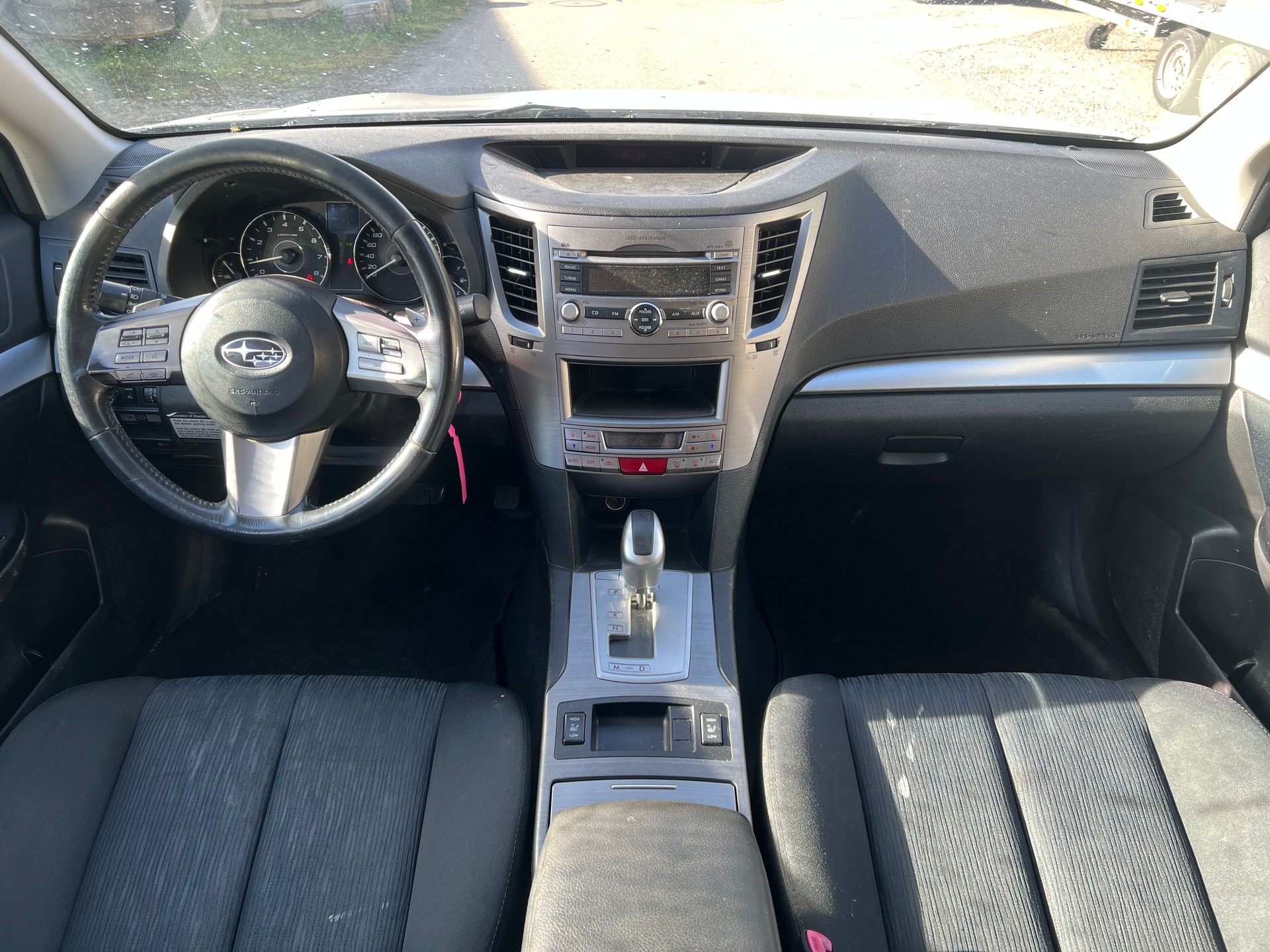 SUBARU Legacy 2.0i Swiss Special AWD Lineartronic-image-12