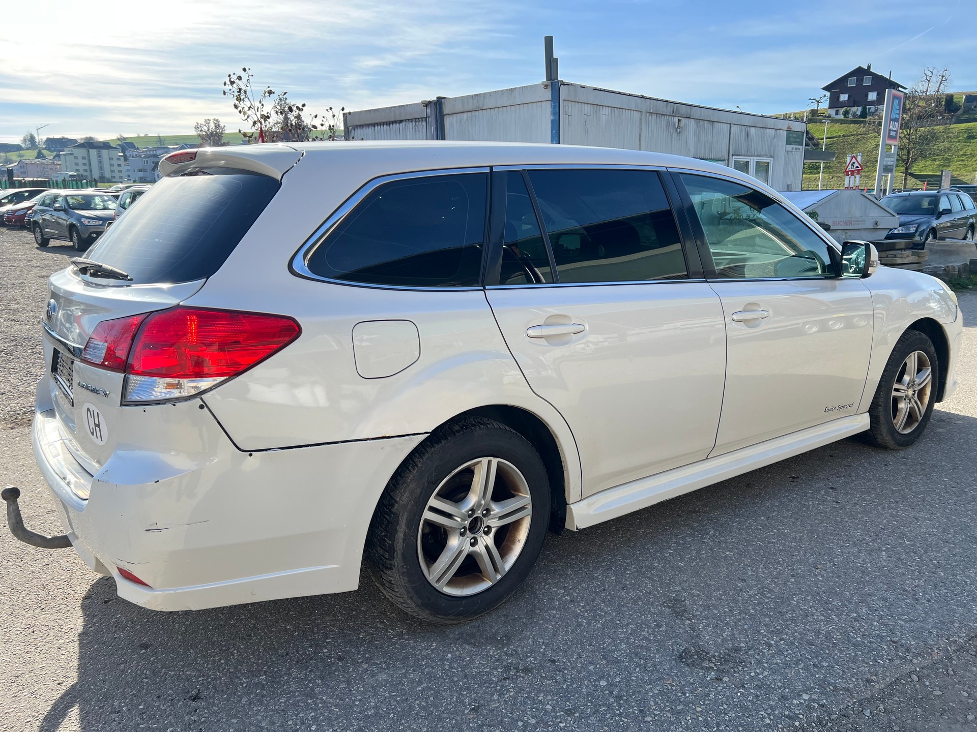 SUBARU Legacy 2.0i Swiss Special AWD Lineartronic-image-4