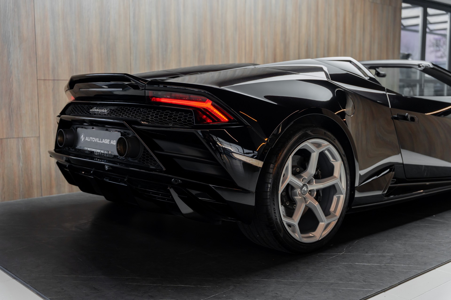LAMBORGHINI Huracan EVO Spyder DCT-image-28