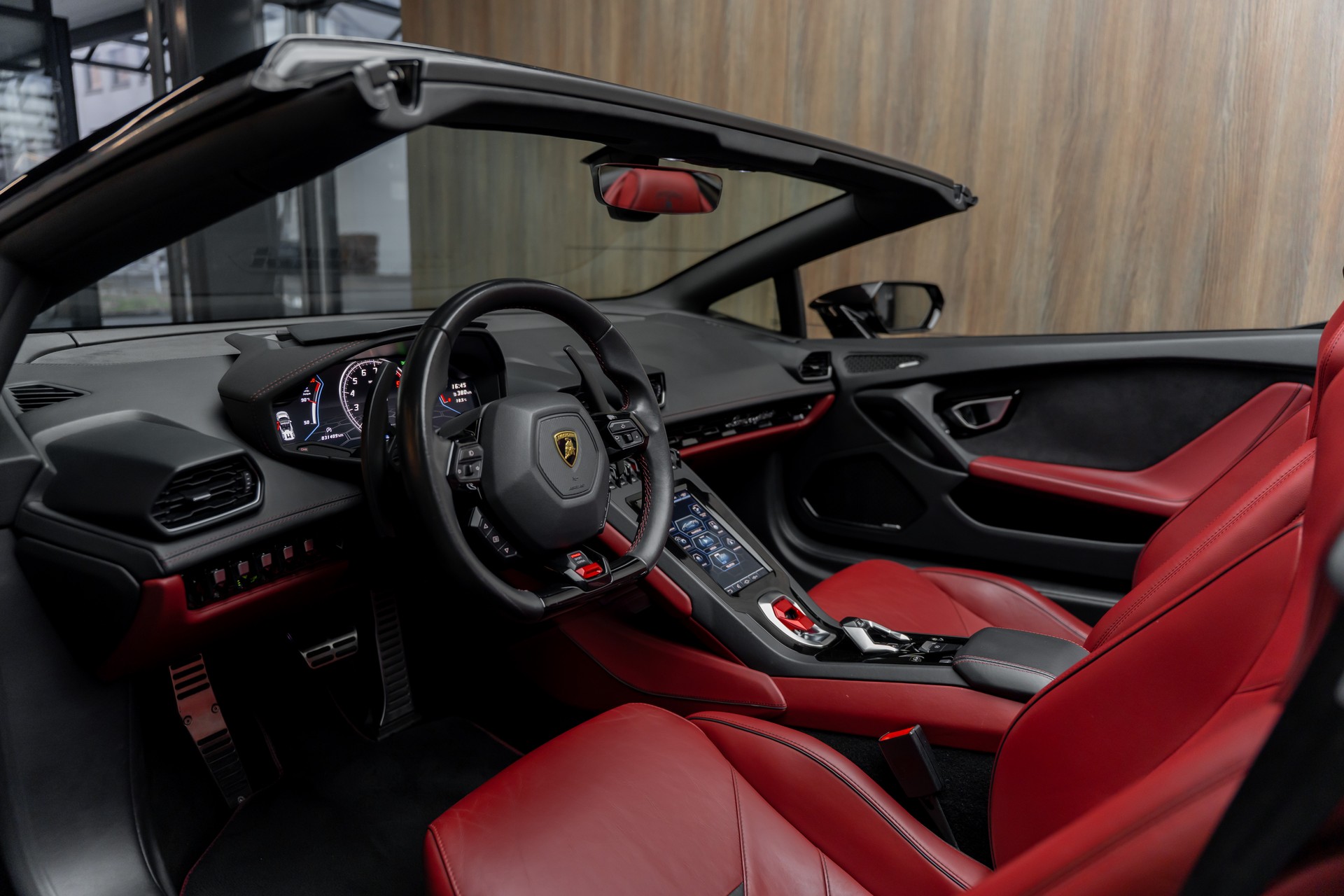 LAMBORGHINI Huracan EVO Spyder DCT-image-4